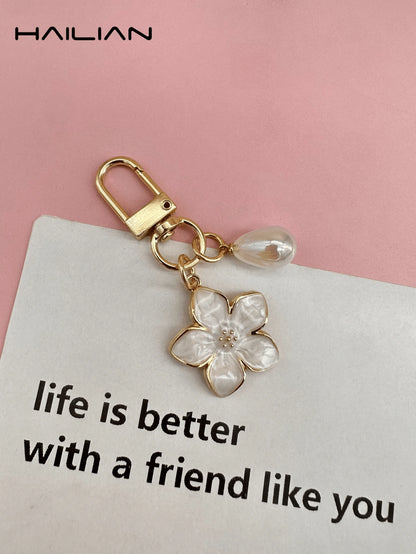 HAILIAN 1 Pc Alloy Material Sakura Shape Keychain, Lightweight And Elegant Sakura With Multi-Color Pearls, Suitable For Women As Daily Bag Accessory, Travel Accessory, Beach Accessory, Bag Charm, Car