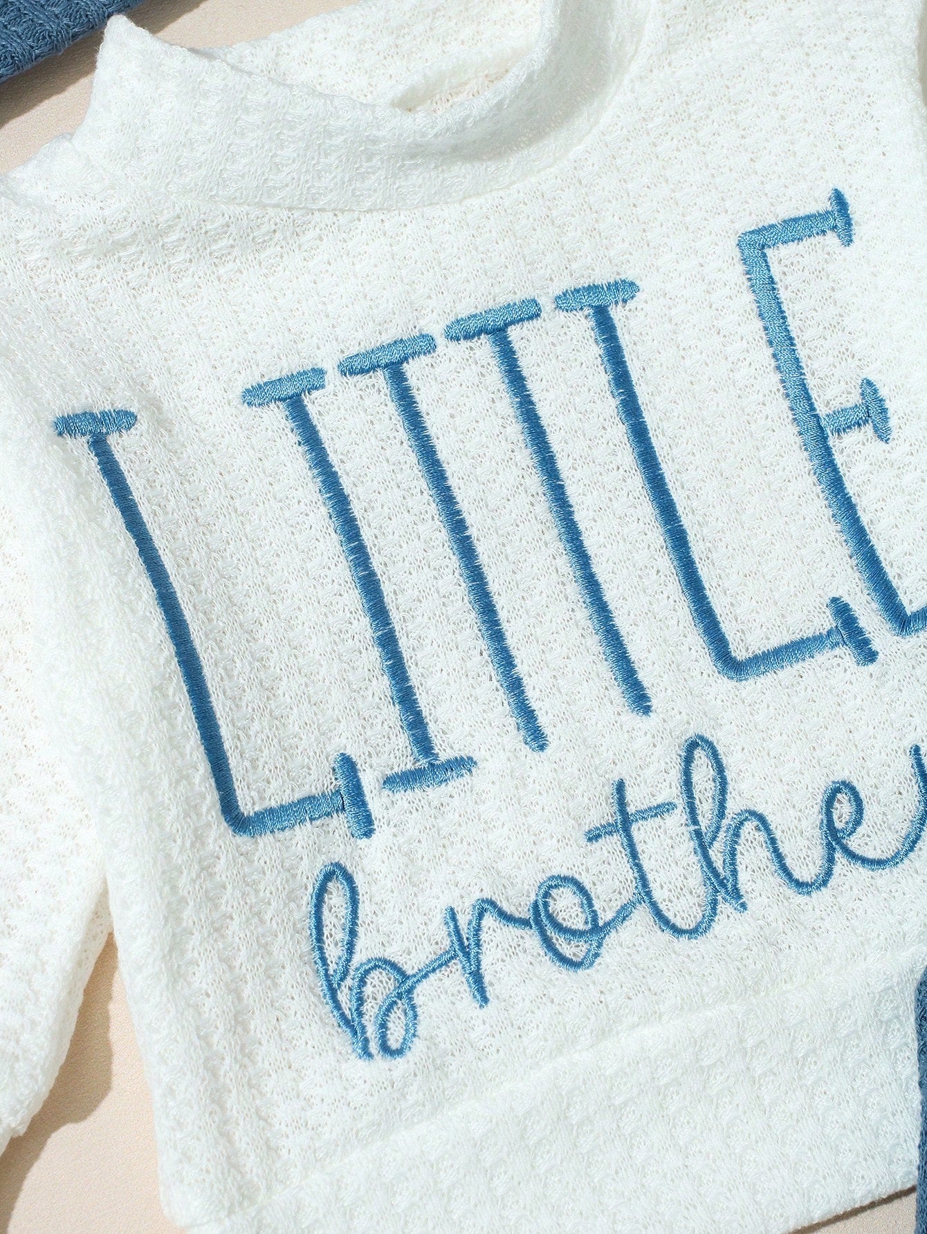 HELLO Letter Embroidered Newborn Photography Outfit, Baby Boys/Girls Top, Pants, Hat 3pcs Set, Infant 1 Month To 100 Days Studio Photo Shoot Clothing