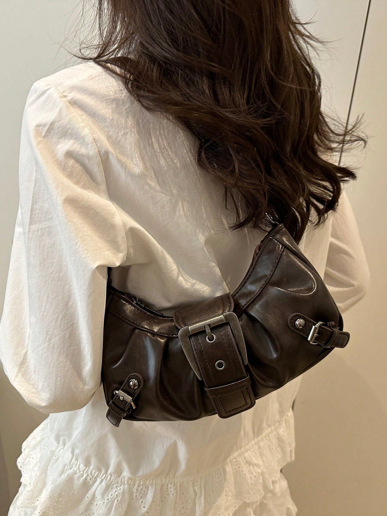 ICON 1pc Women's Retro Biker Punk Style Rivet Decor Adjustable Strap Large Capacity Soft Faux Oiled Leather Ombre Color One Shoulder Underarm Bag, Suitable For Work, Commute, Date, Party