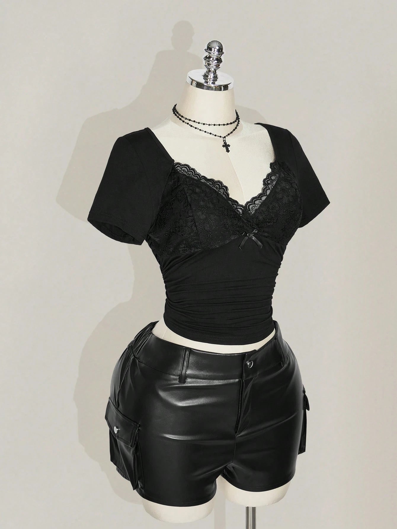 ICON Plus Size V-Neck Lace Splicing Waist Ruched Fitted Knit Top, Sexy T-Shirt For Spring/Summer, Suitable As Wedding Guest