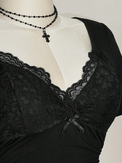 ICON Plus Size V-Neck Lace Splicing Waist Ruched Fitted Knit Top, Sexy T-Shirt For Spring/Summer, Suitable As Wedding Guest