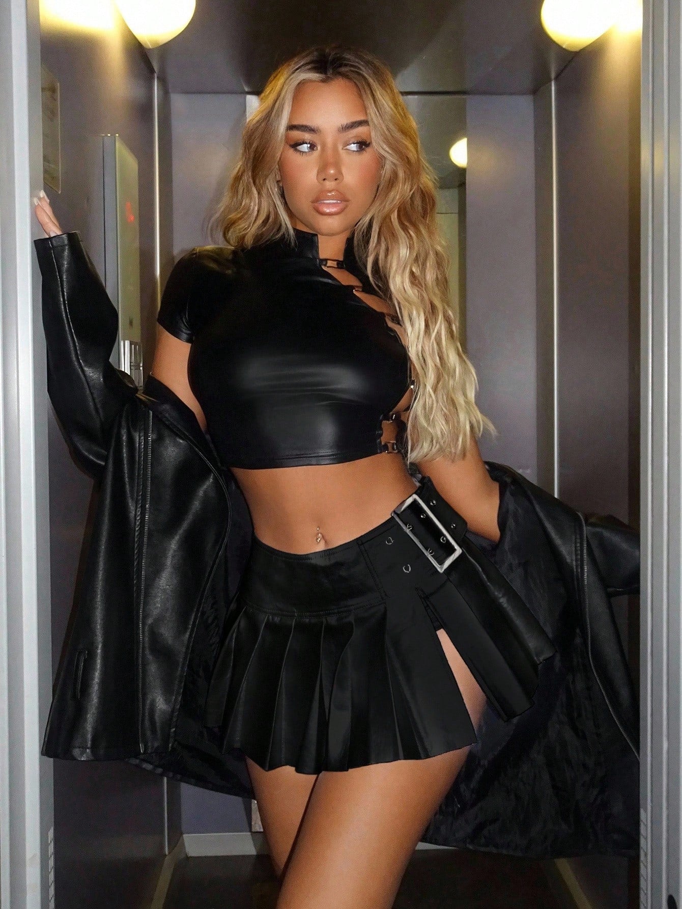 ICON Y2k Black 90s Low Rise Buckle Detail Pleated Hem Skirt