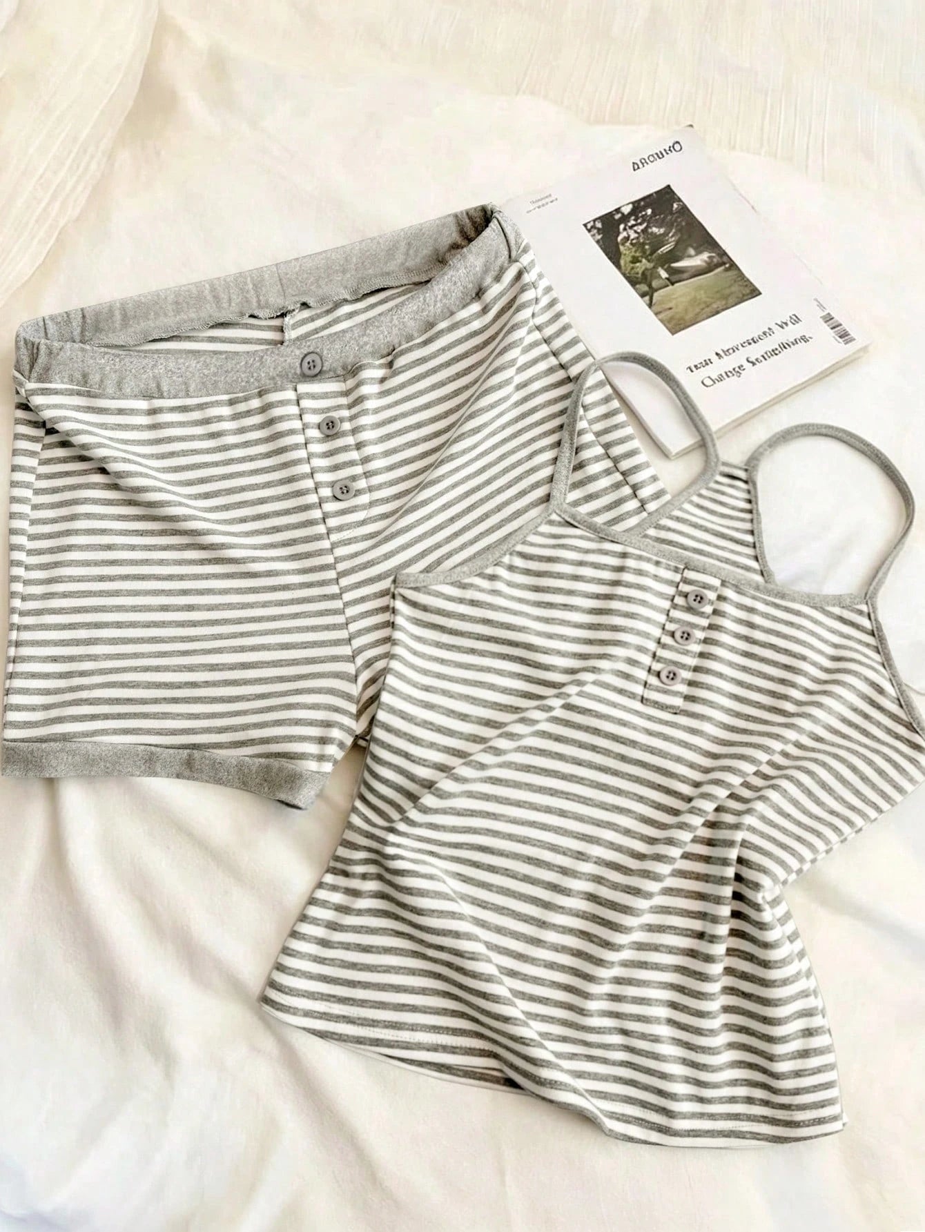 IslaSuriya 2pcs Women Casual Striped Camisole Top And Shorts Set