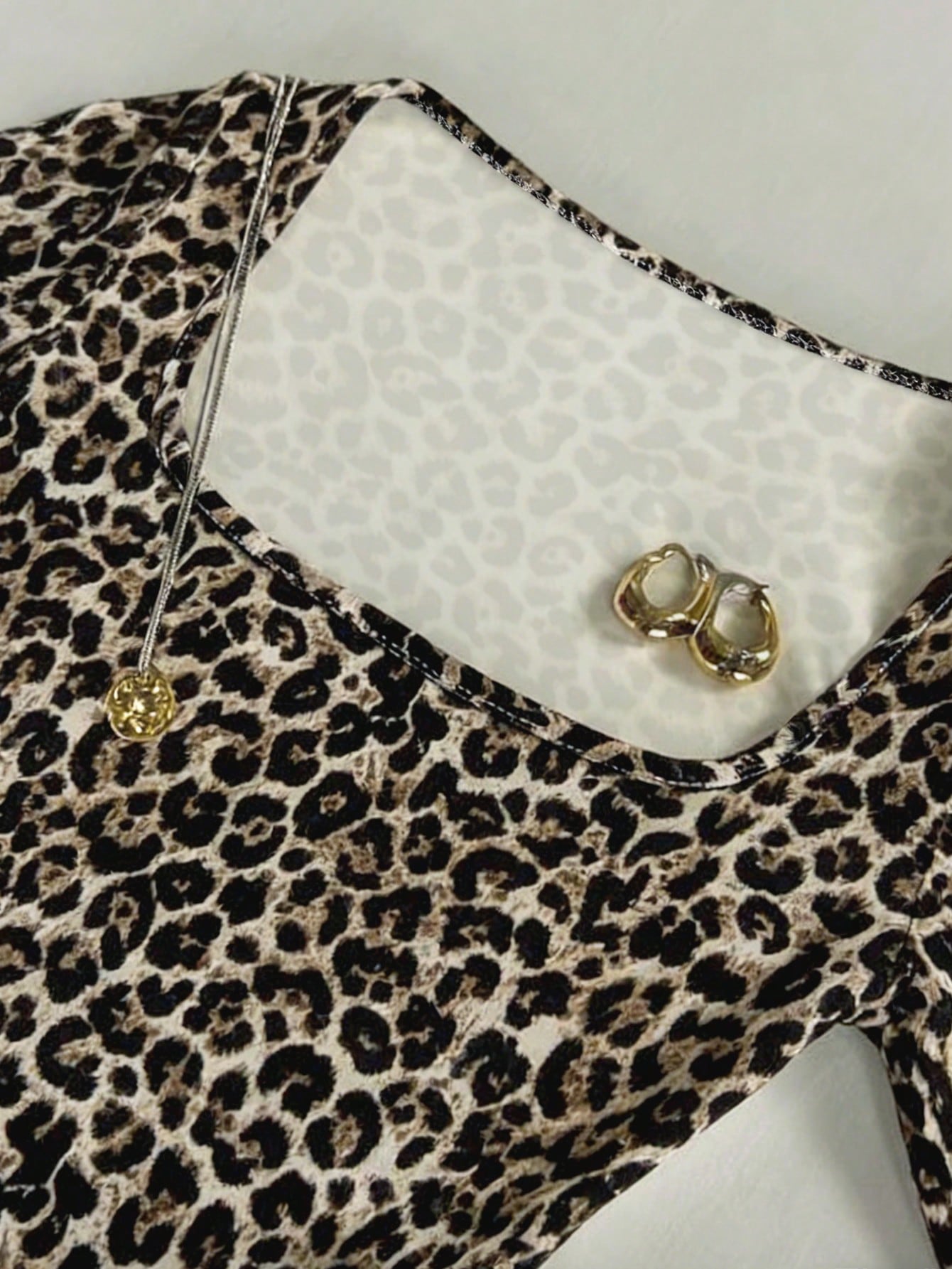 IslaSuriya Beige,Autumn,Chic,Night Out Classic Leopard Print Square Neck Slim Long Sleeve T-Shirt,Fashion Animal Print Top,Mother's Day Gift,Sisters Gift Shirt