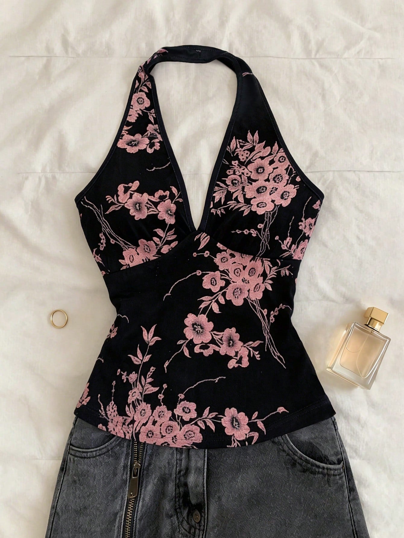 IslaSuriya Women Outfits, Women Top, Casual Tank Top, Now, Fashion Tops, Y2k Tops, Y2k Clothes, Floral Pattern, Chinese-Style Top