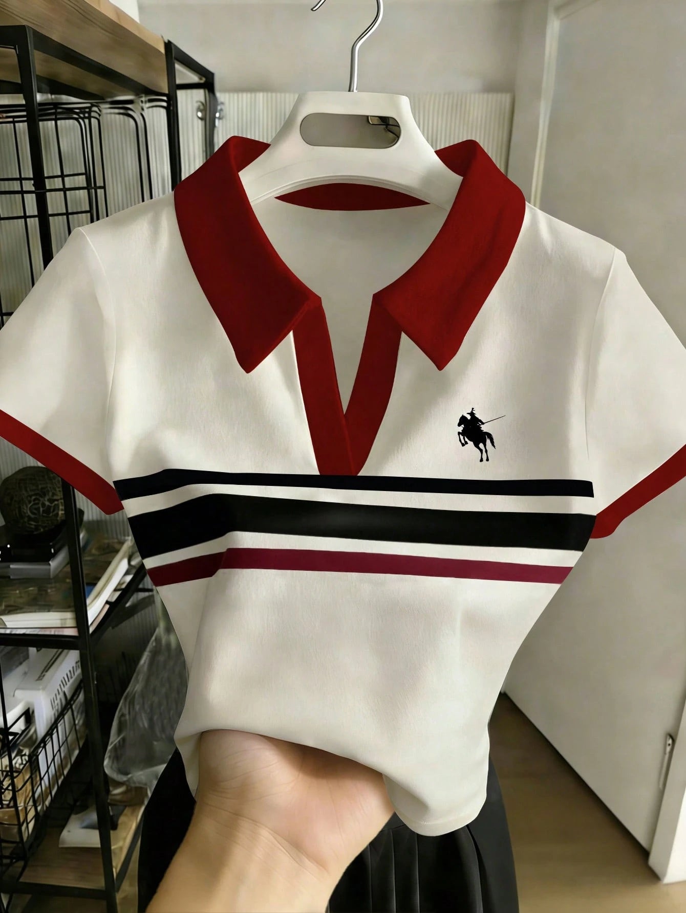 IslaSuriya Women's Y2K Striped Polo Shirt, Pink & Brown V-Neck Short Sleeve Tee With Letter & Heart Print, Slim Fit Retro Casual Top, Perfect Gift For Her