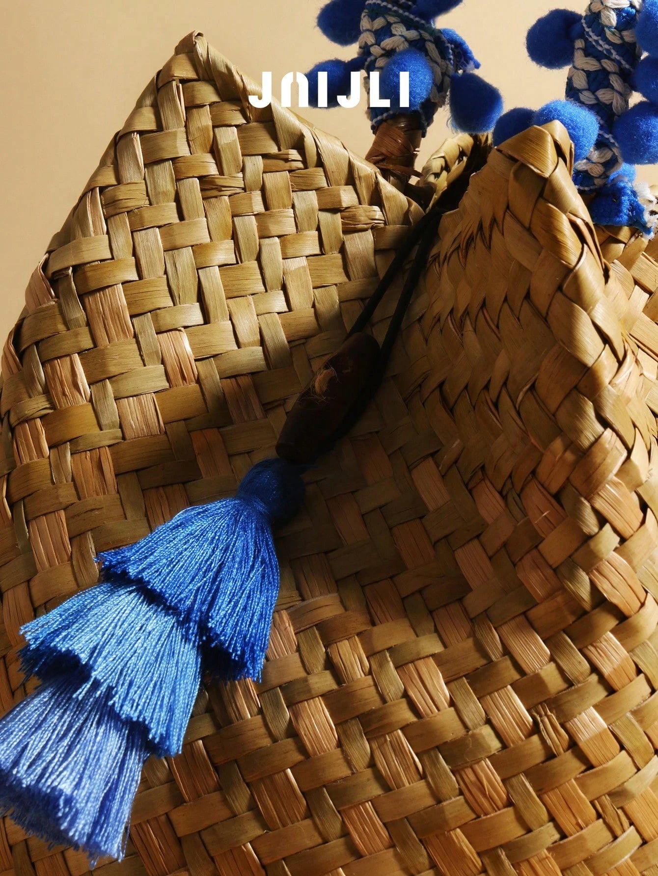 JNIJLI 1pc Boho Vacation Retro Style Tassel Handmade Straw Bucket Bag, Handbag, French Vintage Woven Bag, Versatile For Daily Commute, Fashion Business Casual, Travel Vacation, Beach Wedding, Picnic