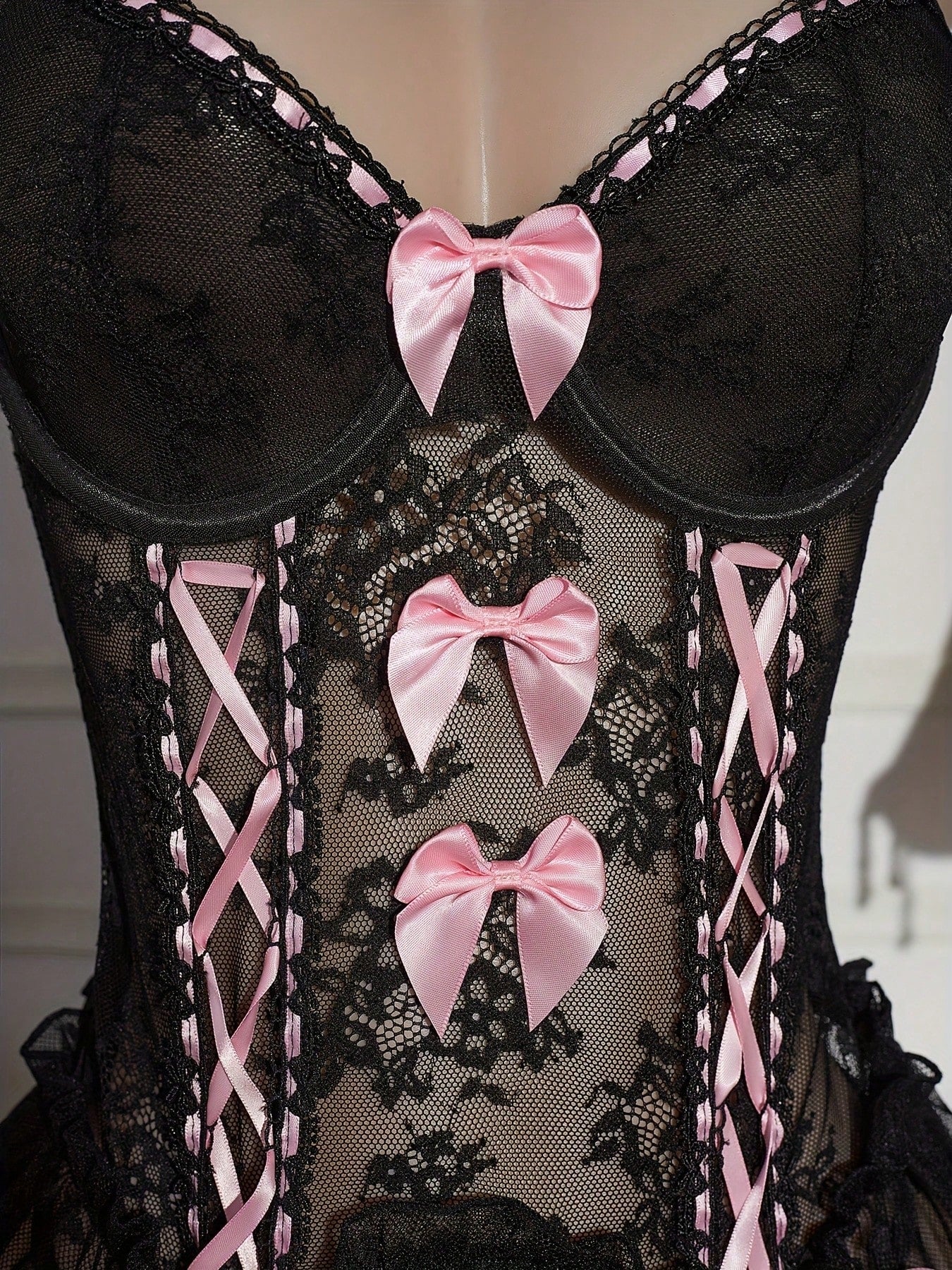 Ladies' Lingerie Set With Lace Patchwork In Three Pieces