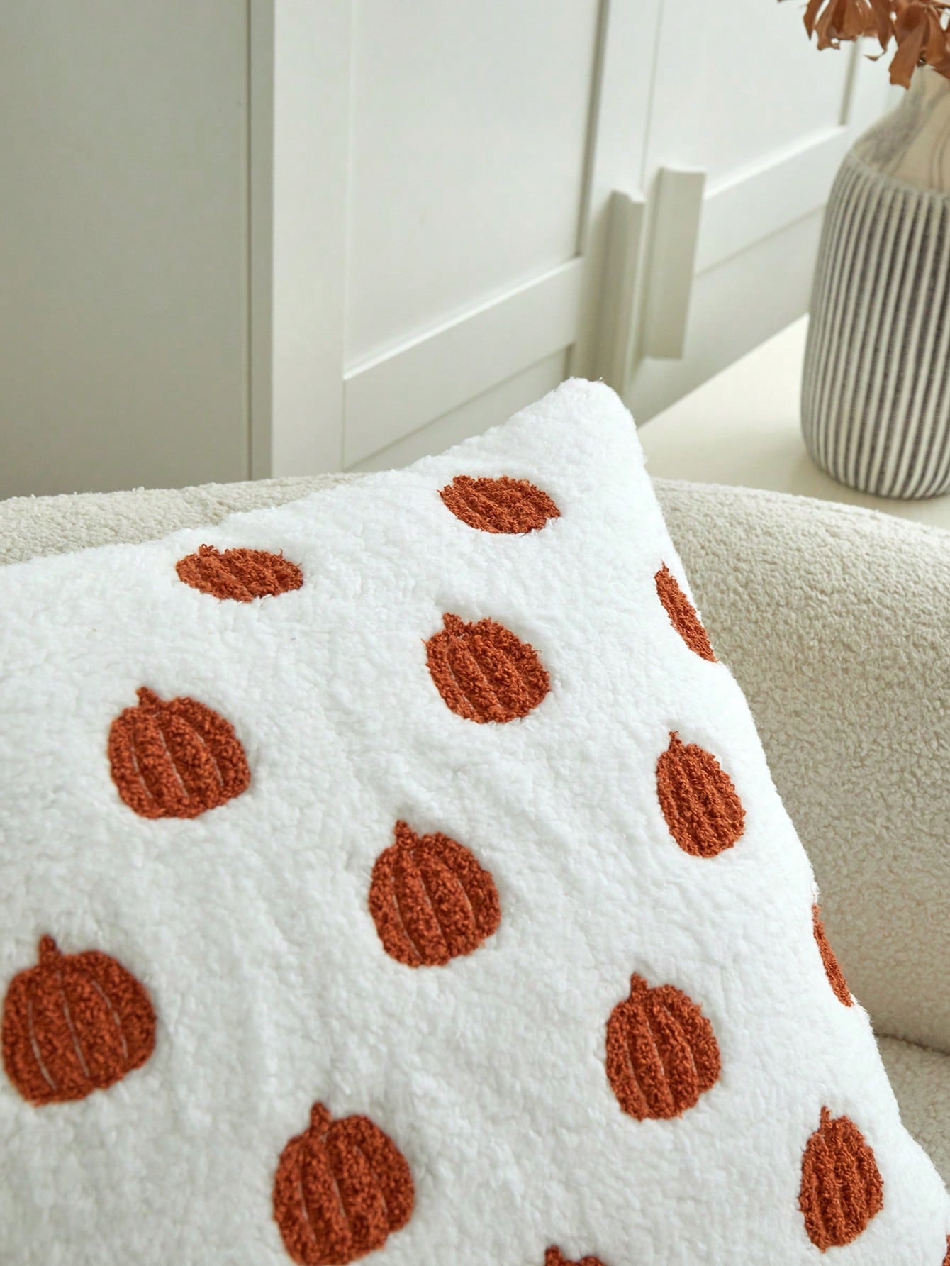 LCUHPCL 1pc Autumn/Winter Thanksgiving Faux Fur 3D Embroidered Pumpkin Pillow Case, Home Decor For Living Room, Bedroom, Party, Car And Other Environments