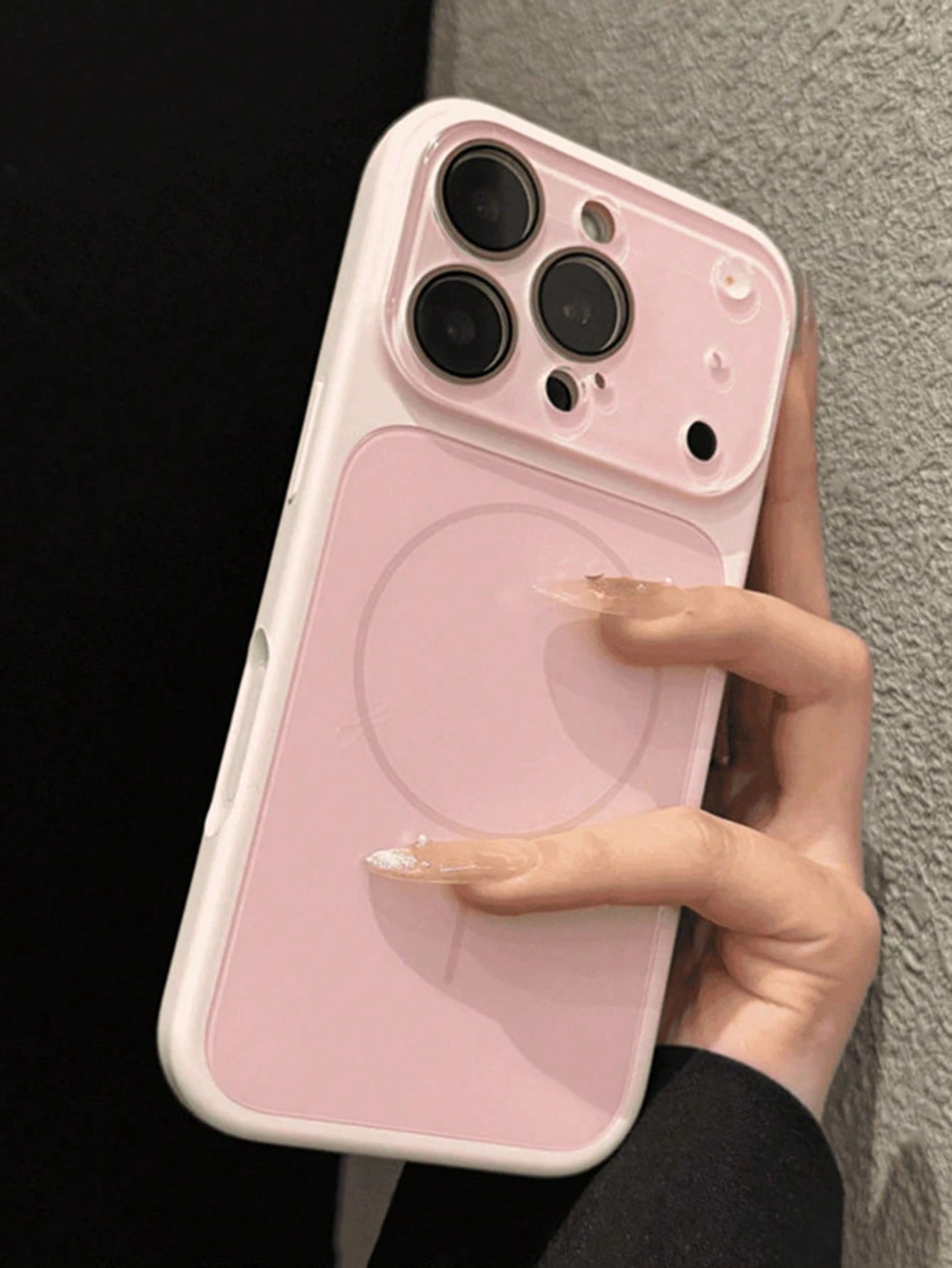 Luxury Dual-Color Silicone Magnetic Wireless Charging Phone Case Compatible With IPhone 17 Pro Max, 17 Pro, 17, 16, 15, 14, 13 Pro Max, Shockproof Silicone Protective Cover
