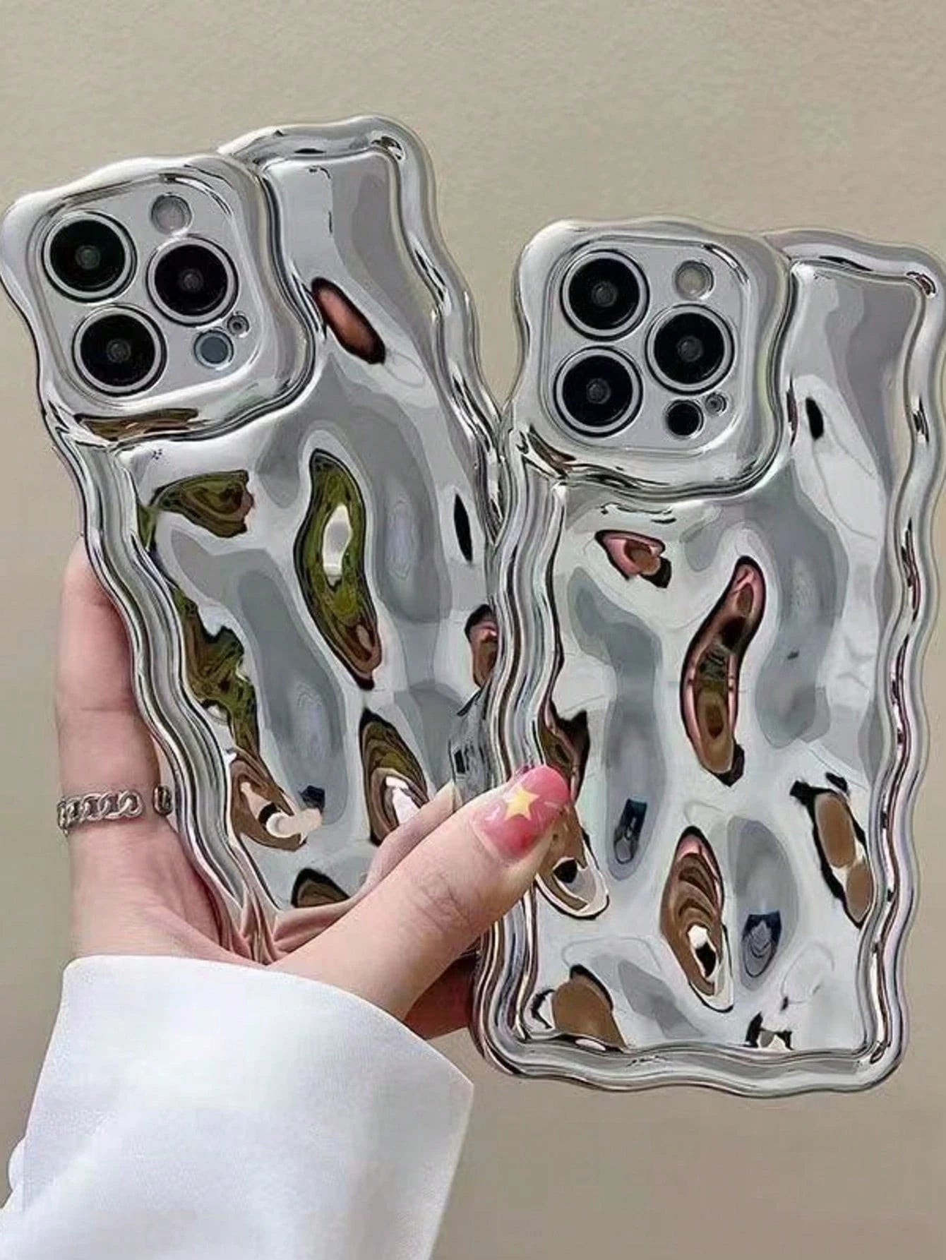 Luxury Mirror Element Novelty Silver Electroplated Wavy Mirror Premium Electroplated Floral Meteorite Pattern Silver Phone Case Compatible With IPhone 17/17 Pro Max/17/17 Air/17 Pro/16/16 Pro/16 Pro M