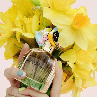 Maison Francis Kurkdjian Marc Jacobs Perfect Eau De Toilette – 3.4 Oz (100 Ml), Floral Fragrance For Women – Featuring Notes Of Rhubarb And Daffodil; Ideal For Birthdays And Holidays.
