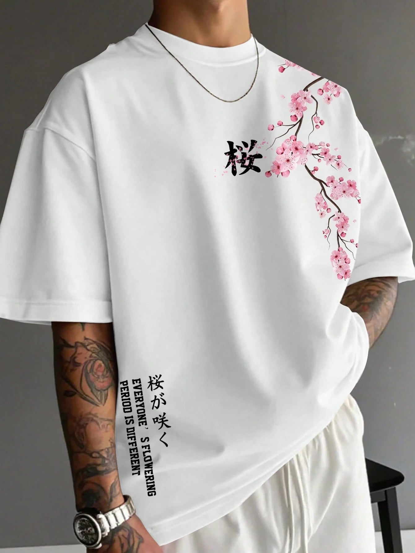 Manfinity Joysei Men's Summer White Floral Oversized T-Shirt,Japanese Sakura Cherry Blossom Branch Graphic Print Kanji Letter Crew Neck Short Sleeve City Break Tee