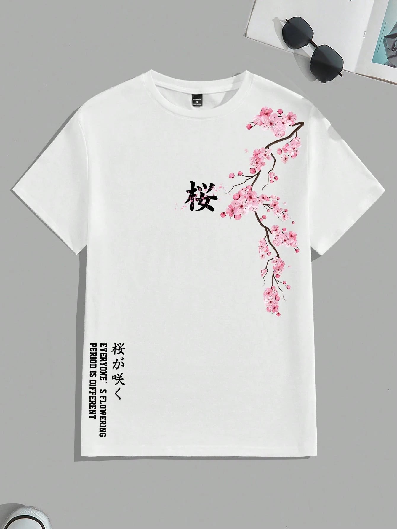 Manfinity Joysei Men's Summer White Floral Oversized T-Shirt,Japanese Sakura Cherry Blossom Branch Graphic Print Kanji Letter Crew Neck Short Sleeve City Break Tee
