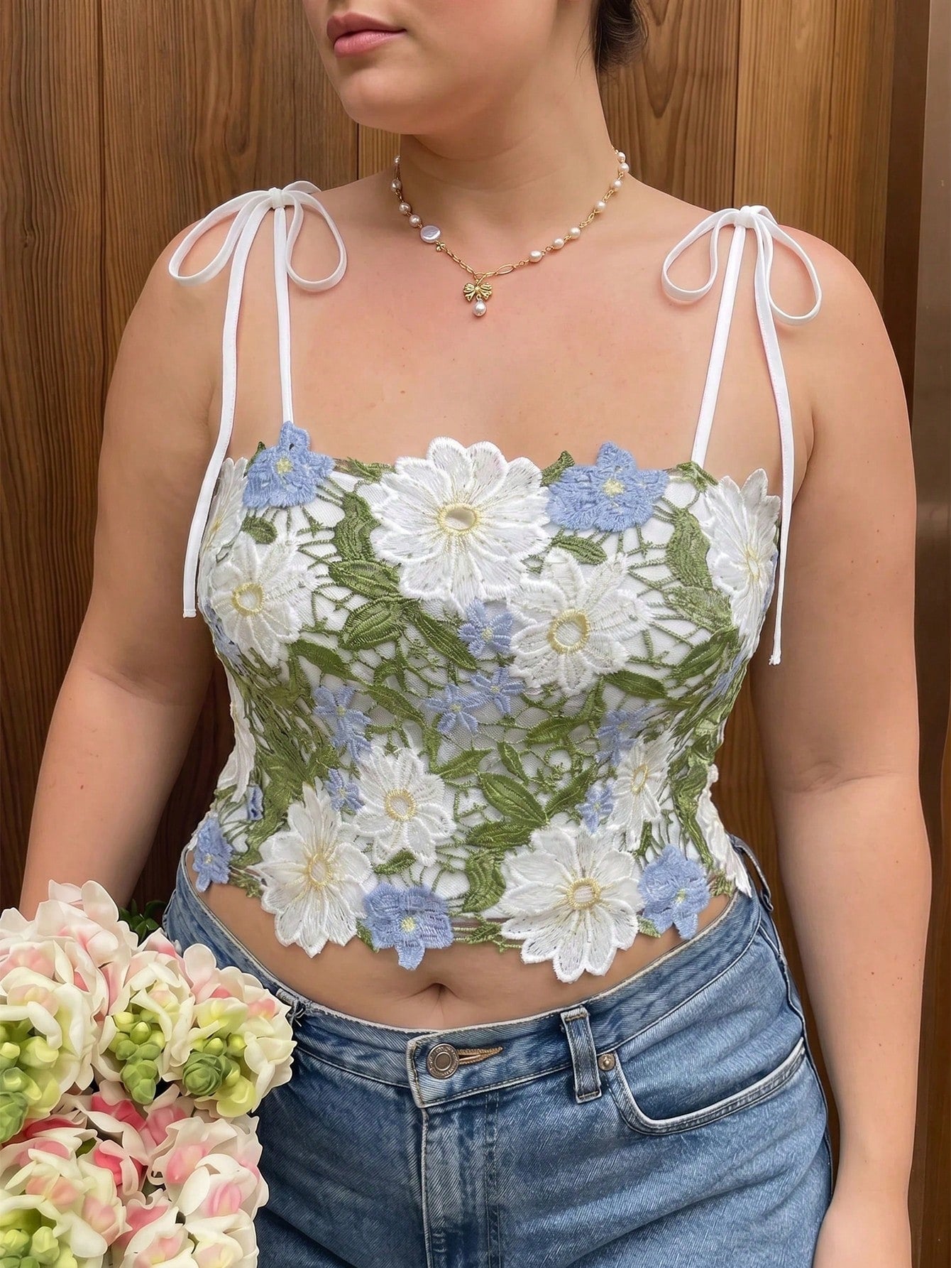 MOD Plus Size Women's Embroidered White And Blue Floral Bow Strap Camisole Top,Summer Cottage Core Holiday Vacation Summer Top,Cottagecore Elegant