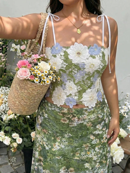MOD Plus Size Women's Embroidered White And Blue Floral Bow Strap Camisole Top,Summer Cottage Core Holiday Vacation Summer Top,Cottagecore Elegant