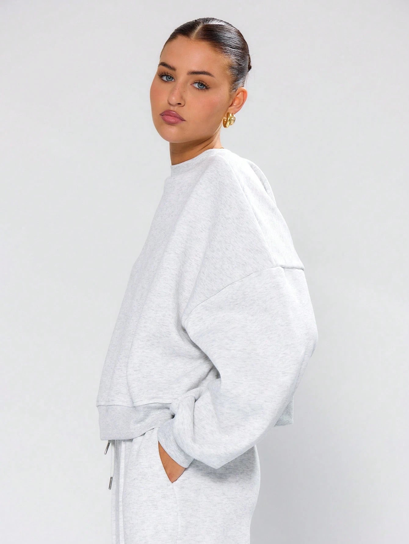 MUSERA Oversized Boxy Cropped Sweatshirt Long Sleeve Relaxed Fit Back To School  Cosy Cute Casual Everyday Capsule Wardrobe