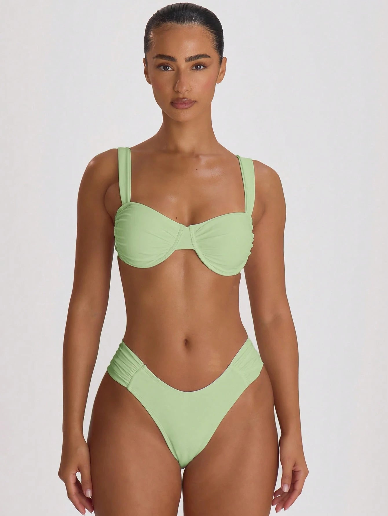 Musera Resort Ruched Side Cheeky Fit Bikini Bottoms Swim Vacation Holiday Summer Travel Beachwear Basics Solid Colour Swimwear Resort Core