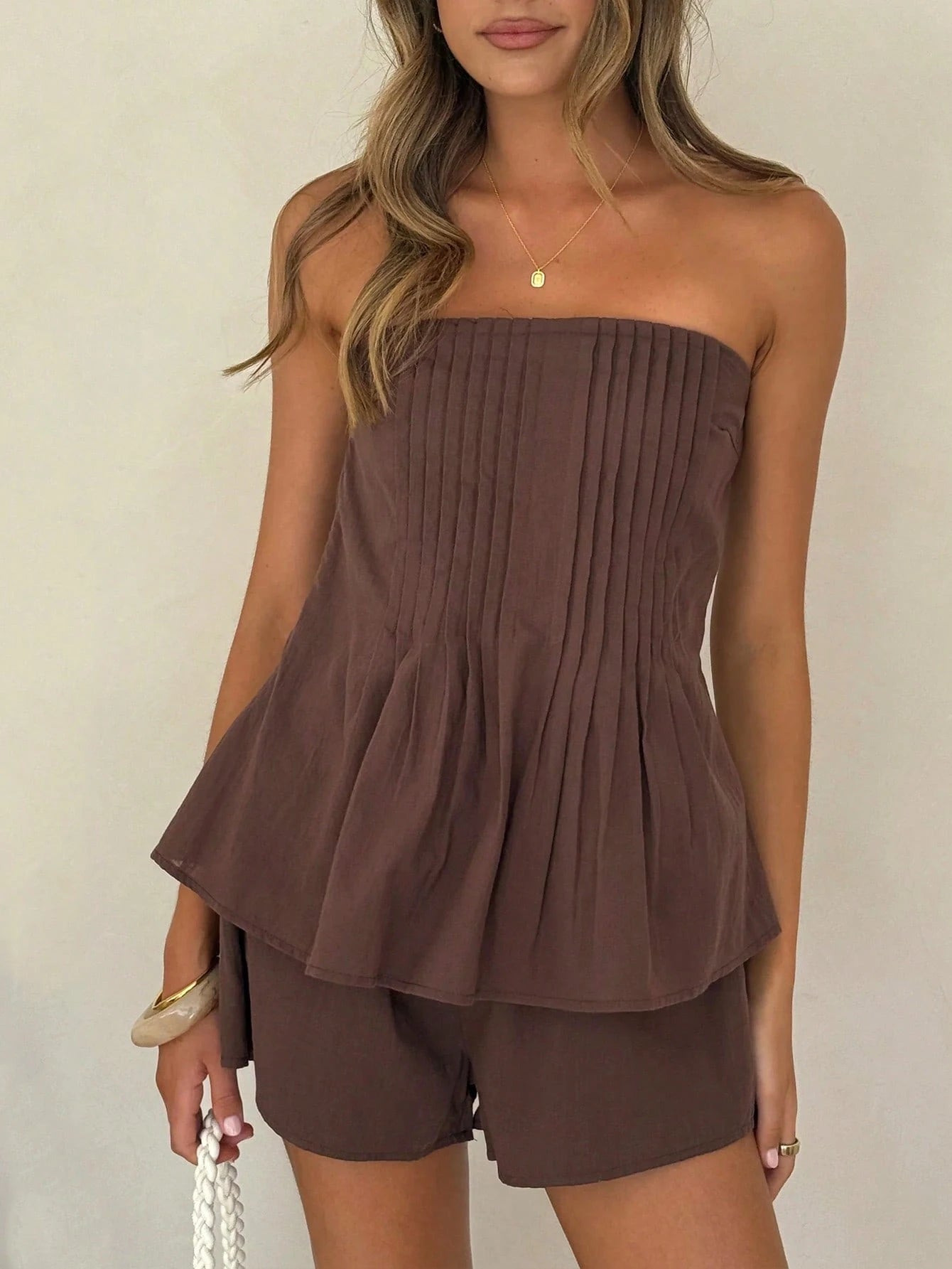 New Elegant Casual Solid Color Cropped Top With Pleats & Drawstring Waist Shorts, Suitable For Beach, Vacation, Daily Wear, Dates, Garden Summer Brown