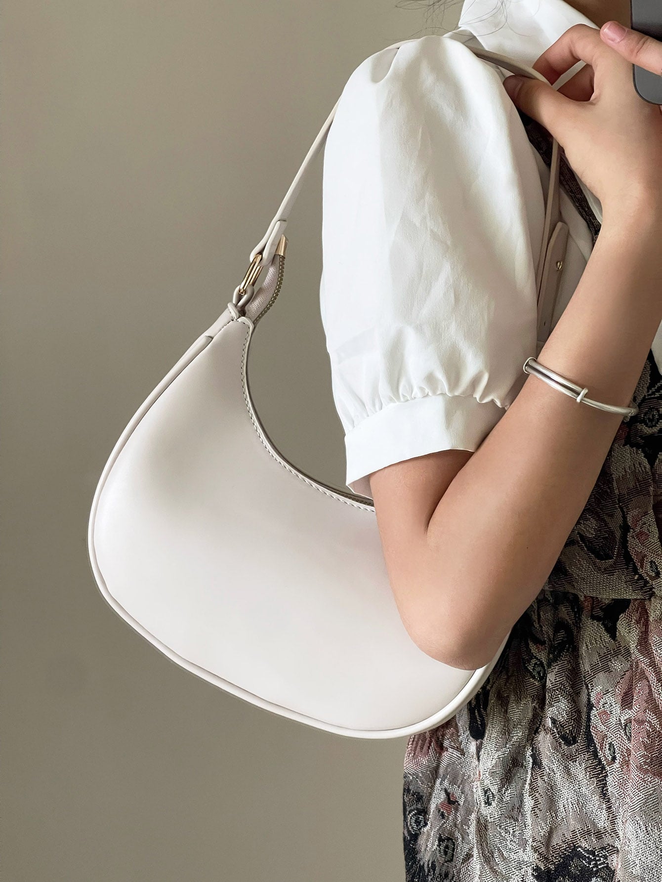 New Fashionable Simple And Stylish Atmosphere Crescent-Shaped Bright Surface Casual Classic Everyday Commuter Bag, Detachable Shoulder Crossbody Bag