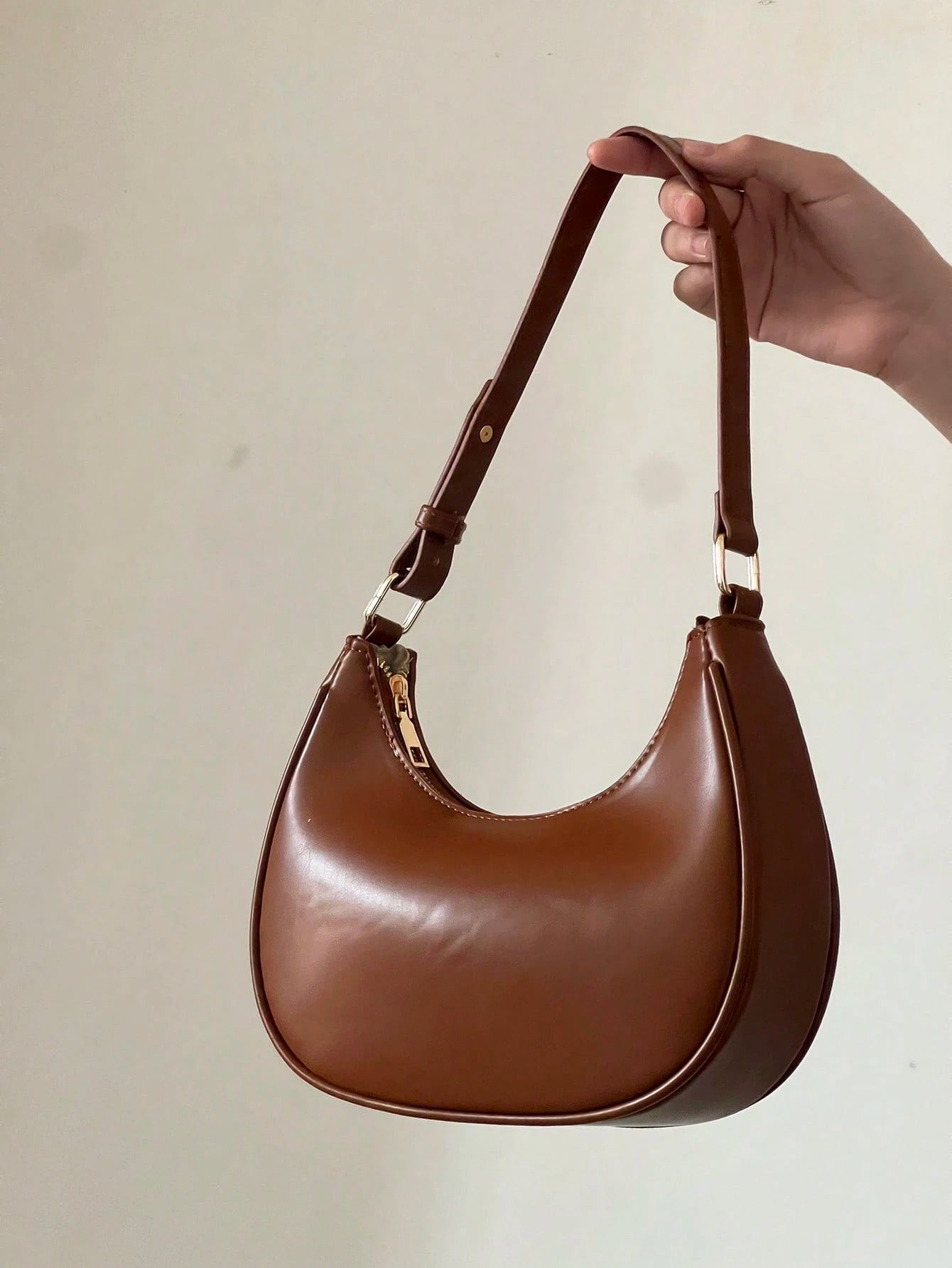 New Fashionable Simple And Stylish Atmosphere Crescent-Shaped Bright Surface Casual Classic Everyday Commuter Bag, Detachable Shoulder Crossbody Bag