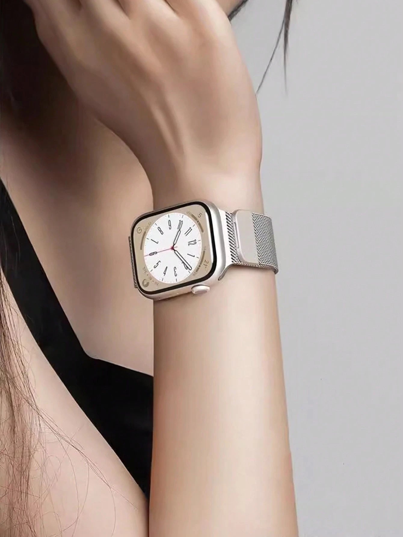 New Milanese Stainless Steel Ring-Shaped Magnetic Watch Strap Metal Magnetic Watch Strap Ultra1/2 Is Unisex And Suitable For 45/49/38/40/41/42/44mm. It Is Compatible With Watch Series 1/2/3/4/5/6/7/8