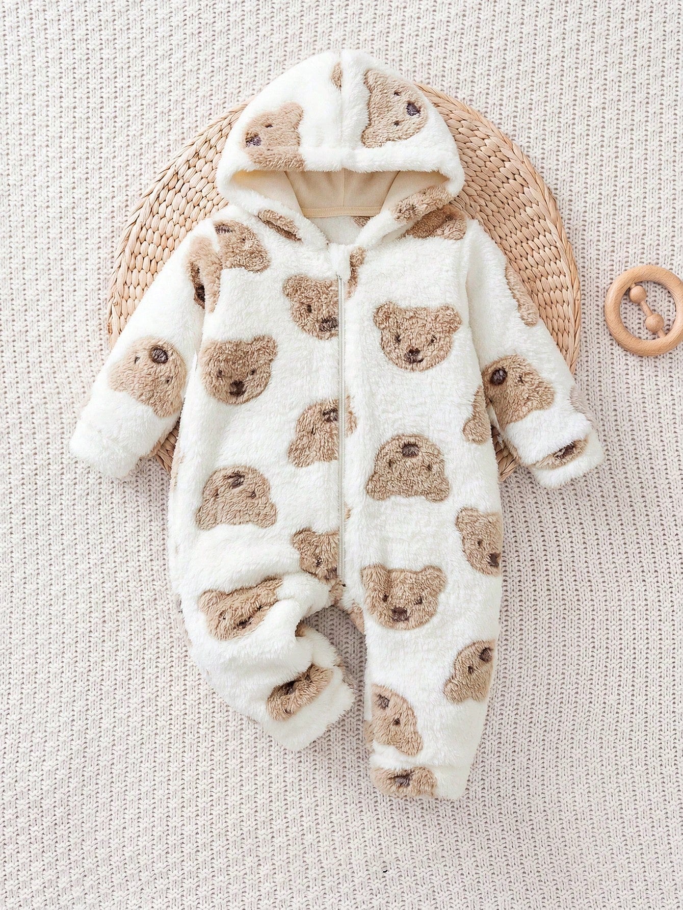 Newborn Baby Boy/Girl Cute Autumn/Winter Casual White Fuzzy Cartoon Bear Pattern Hooded Romper Loungewear