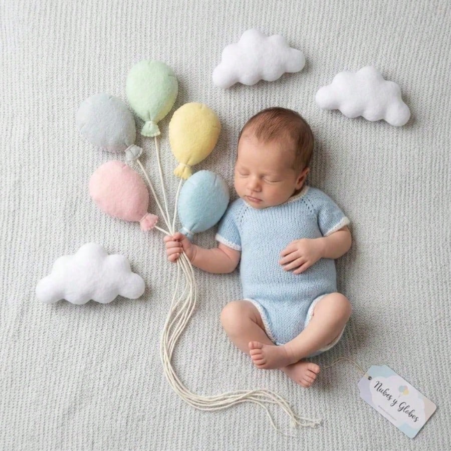 Newborn Photography Props Felt Balloon Cloud Backdrop, INS Style Felt Balloon Set, Macaron Colors, Baby 100 Days Photo Props, Newborn Memorial Photo, INS Style Home Portrait, Baby Room Decor, Newborn