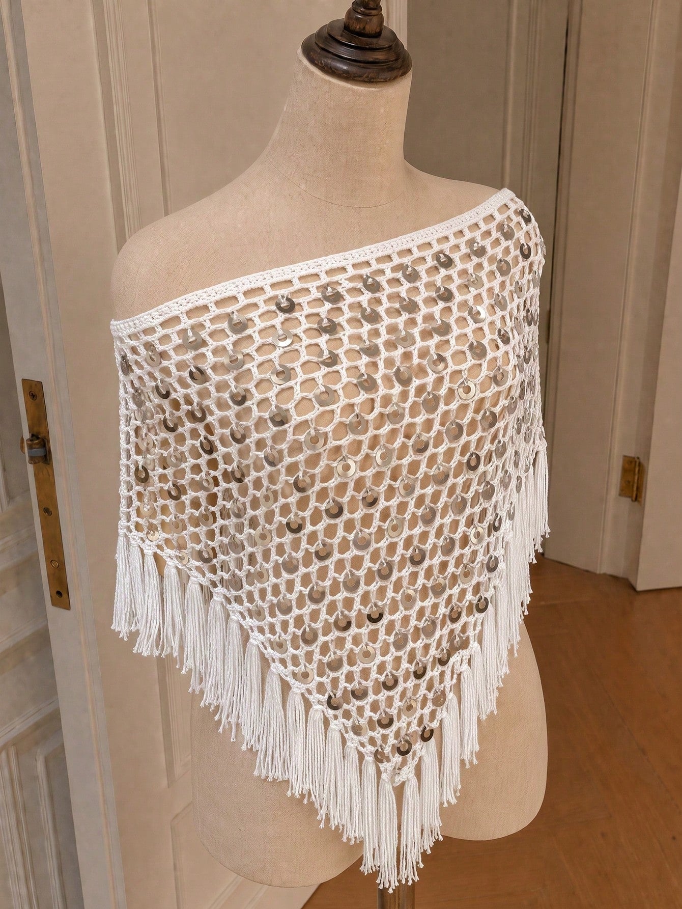 Plus Size 2026 New Arrival, Women's Resort Wear, This Khaki Shiny Crochet Shawl Is Perfect For Beach Vacation, Dates, Casual Outings, Music Festivals And Various Events. The Elegant And Sexy White Shi