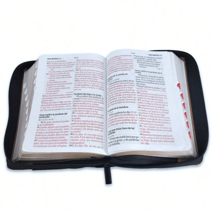 Pre-Owned Prayer Book Rubrics Expanded (Paperback) By Byron David Stuhlman