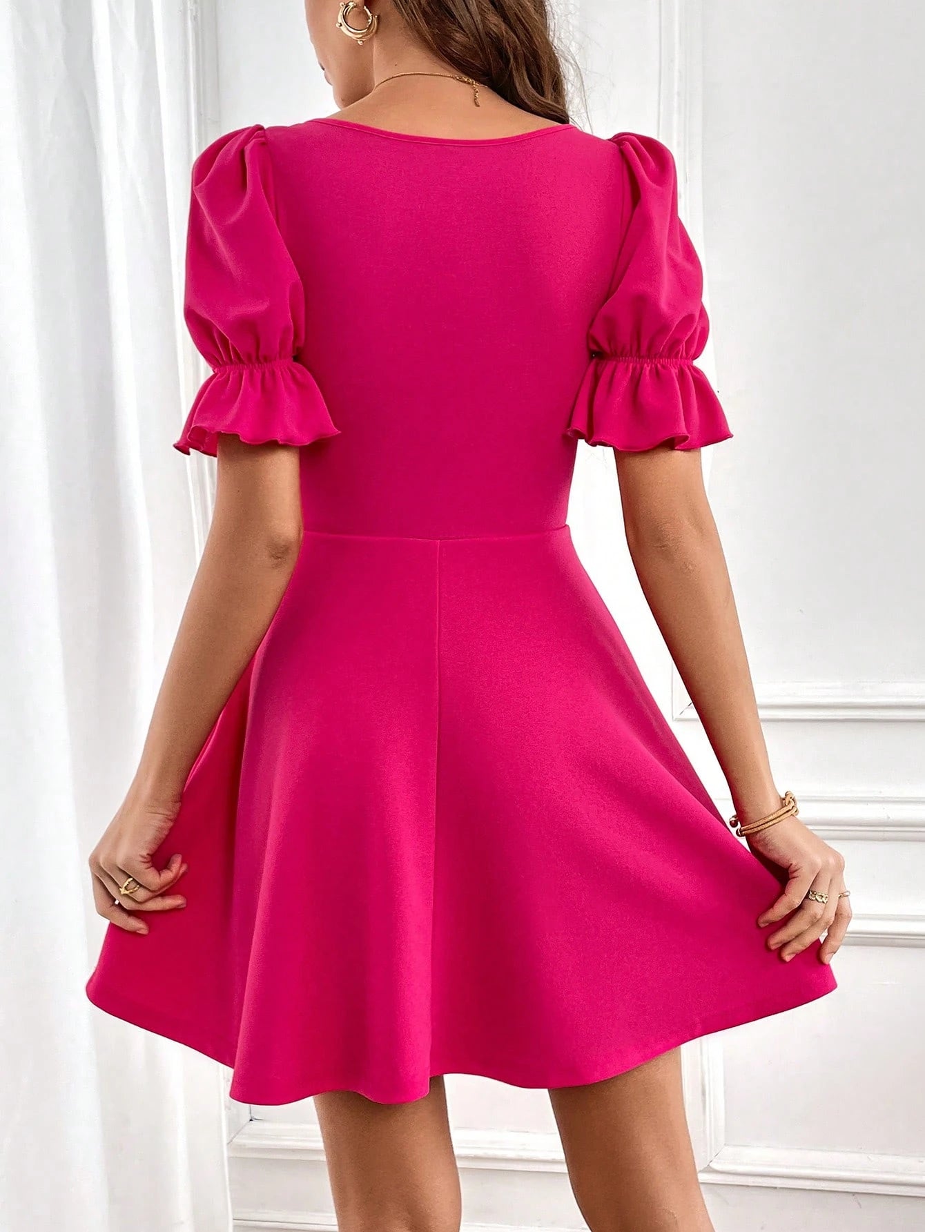 Privé Square Neck Puff Sleeve Short Summer A-Line Dress