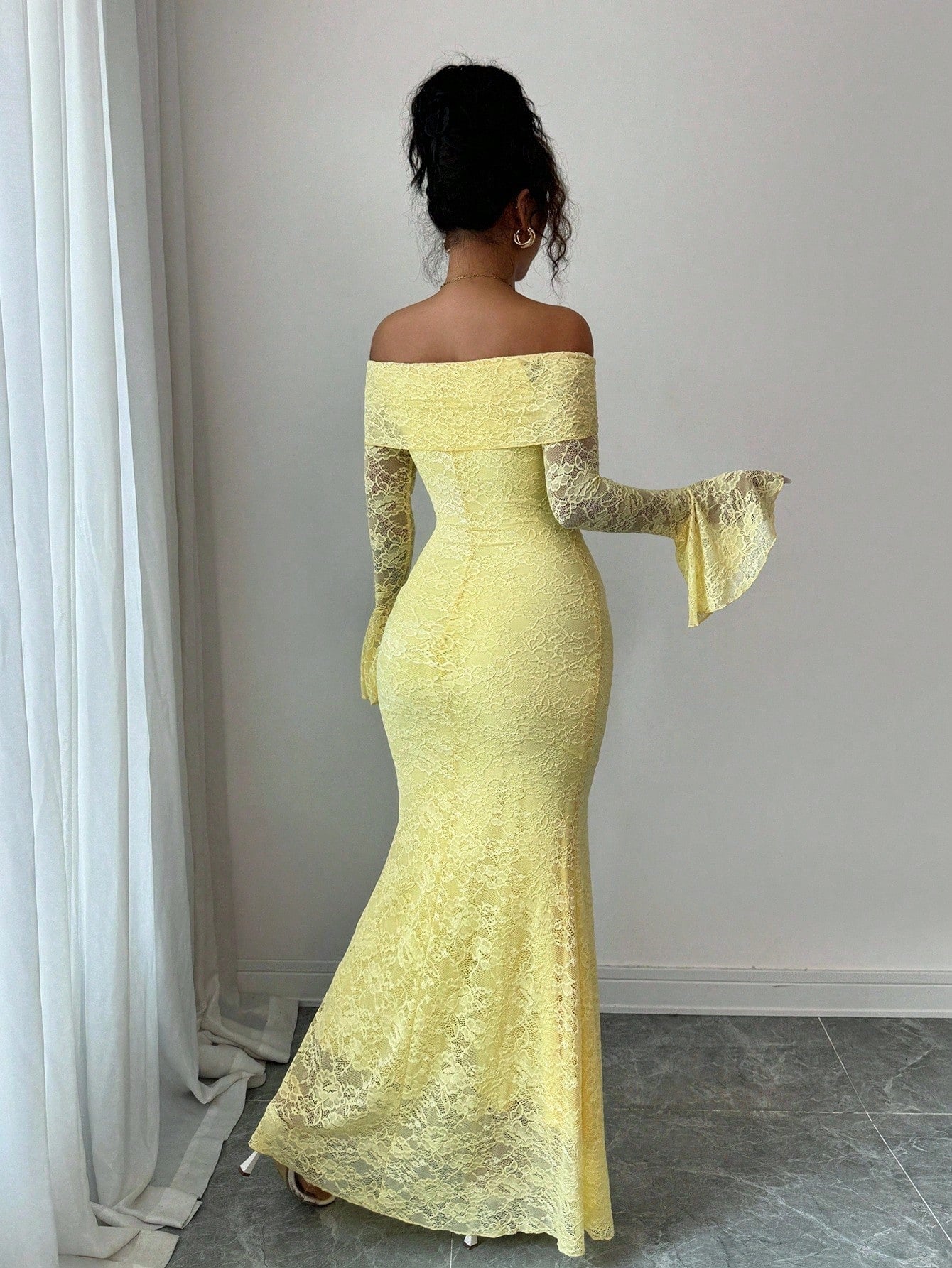 Rafferiza Elegant Fashion Young Minimalist Versatile Fitted Off Shoulder Flared Sleeve Mermaid Midi Dress For Women, Autumn