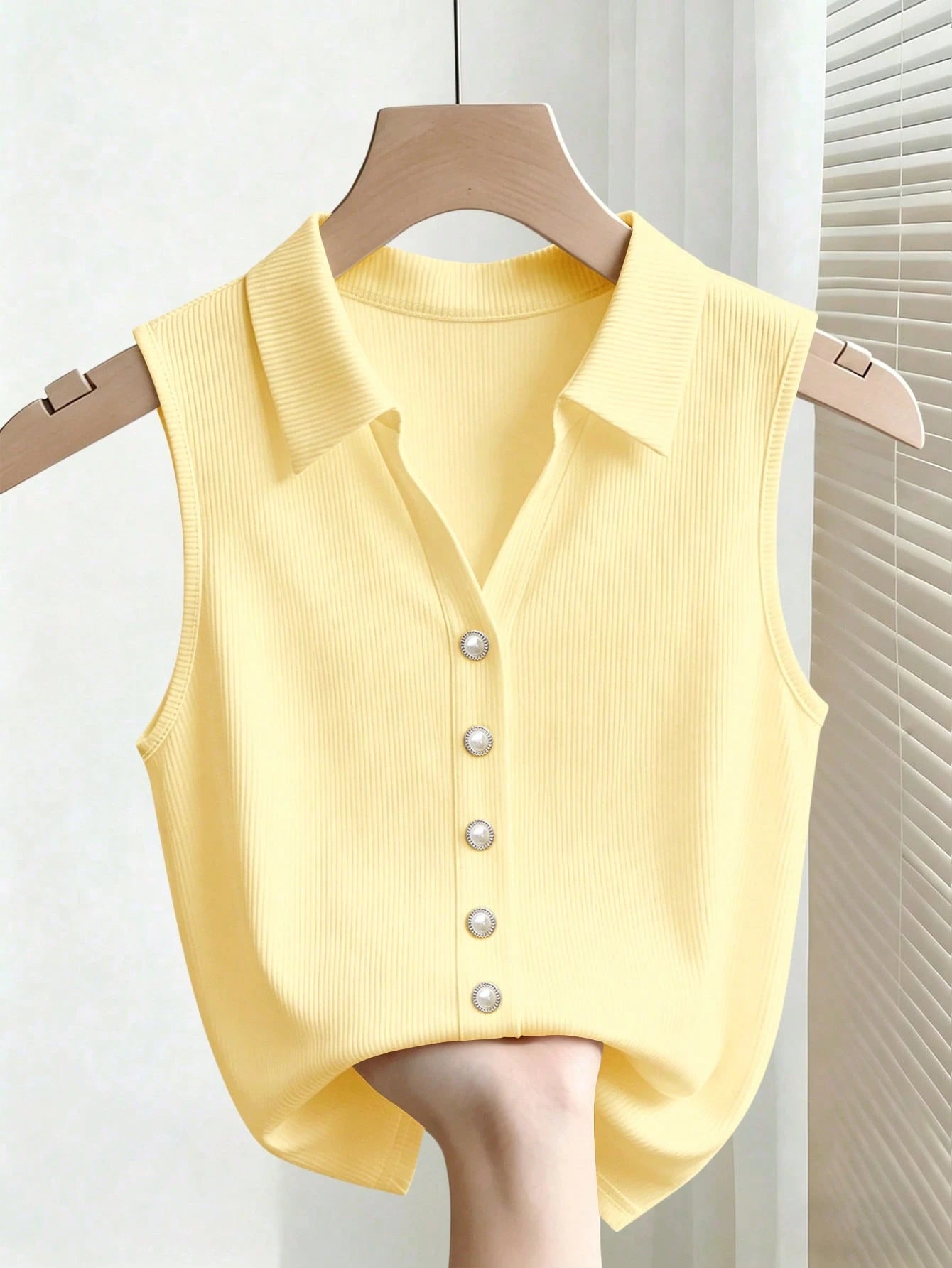 Rafferiza Women's White Ribbed Knit Sleeveless Polo Top,Elegant Slim Fit Button-Down Summer Tank,Casual Office Collared Shirt,Classy Pearl Button Blouse