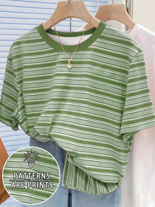Resyla Vintage Colorful Striped Women Short Sleeve T-Shirt, Casual Round Neck Top For Summer