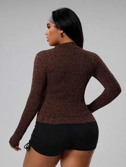 Rhythm Era Plus Size Women Seamless Leopard Print Zip-Up Long Sleeve Jacket Zip Up Workout Jacket Curvy Workout Top Zipper Front Long Torso Brown Workout Top