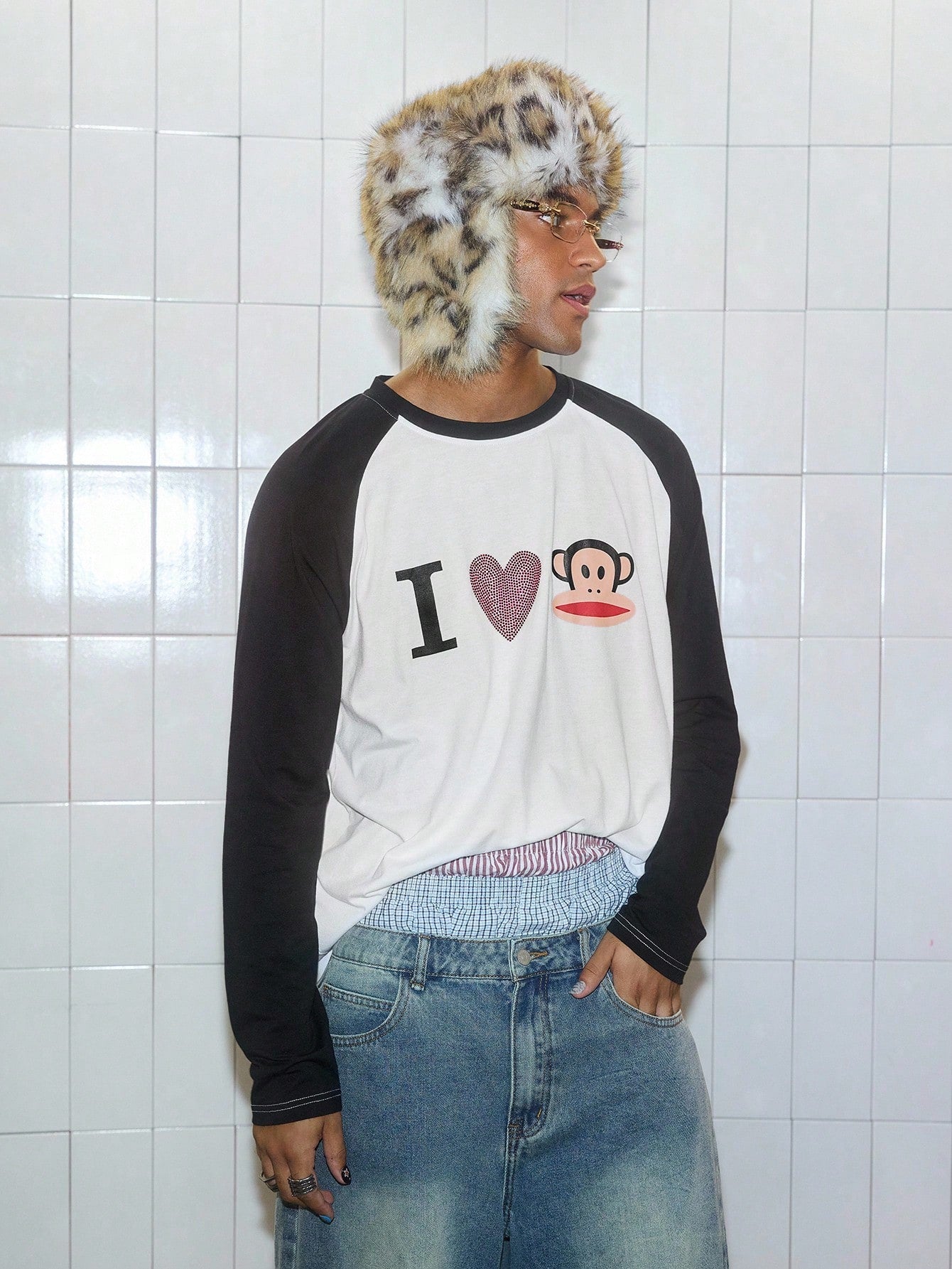 ROMWE MEN Paul Frank X ROMWE Spring/Summer Casual Graphic Men Kpop Rhinestone Detail Letter Cartoon Pattern Contrast Raglan Long Sleeve T-Shirt, Fall, 2000S Style