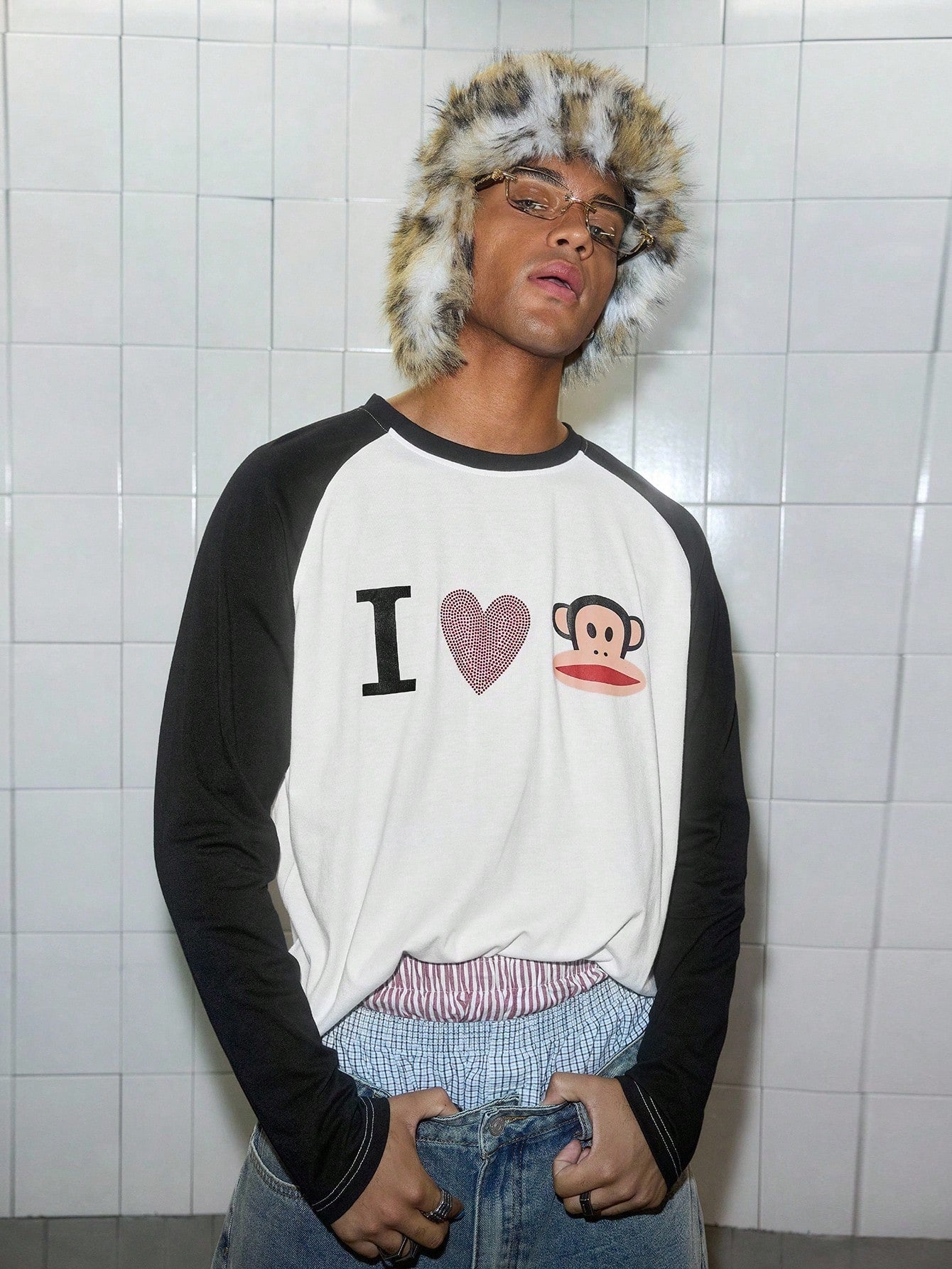 ROMWE MEN Paul Frank X ROMWE Spring/Summer Casual Graphic Men Kpop Rhinestone Detail Letter Cartoon Pattern Contrast Raglan Long Sleeve T-Shirt, Fall, 2000S Style
