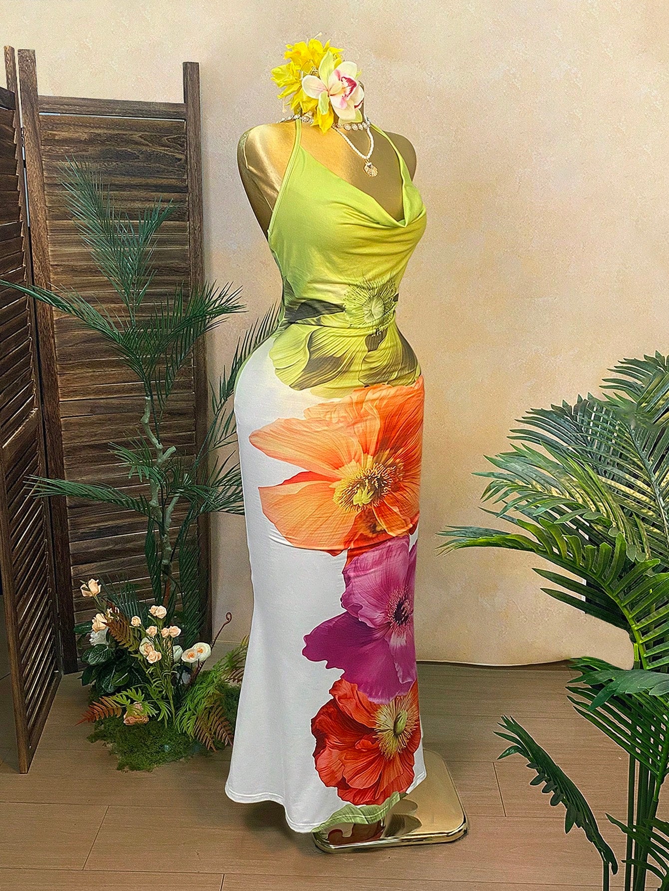 Rovax Women White Floral Deep V Backless Spaghetti Strap Dress,Summer Casual Holiday Vacation Holiday Extra Long Floral Print Fitted Beach Party Wear