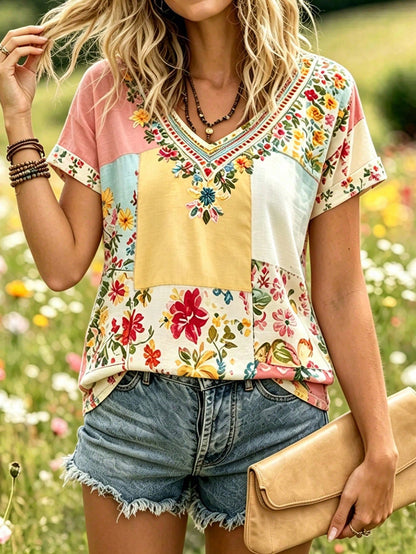 Selamara Plus Size Bohemian Style Pink & Brown Floral Faux Embroidery V-Neck T-Shirt, Summer Vacation Casual Short Sleeve Tee