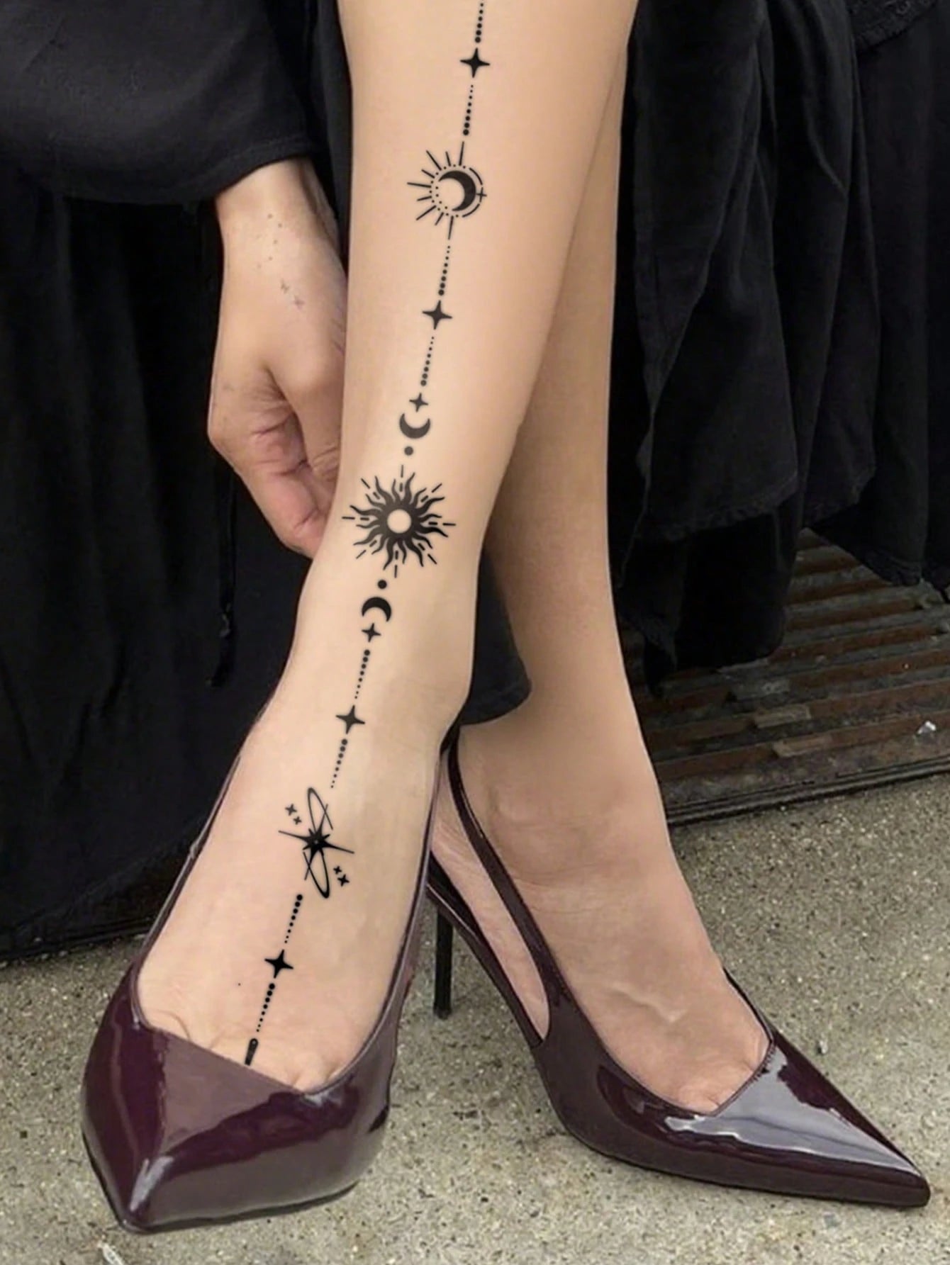Sexy Line Style Body Art Back Waist Spine Painting Temporary Tattoo Stickers For Women, Moon, Heart, Flower, Geometric,Leaf Patterns.Waterproof Fake Tattoos,Lasting 2-5 Days,Can Be Used On The Arms,Sh