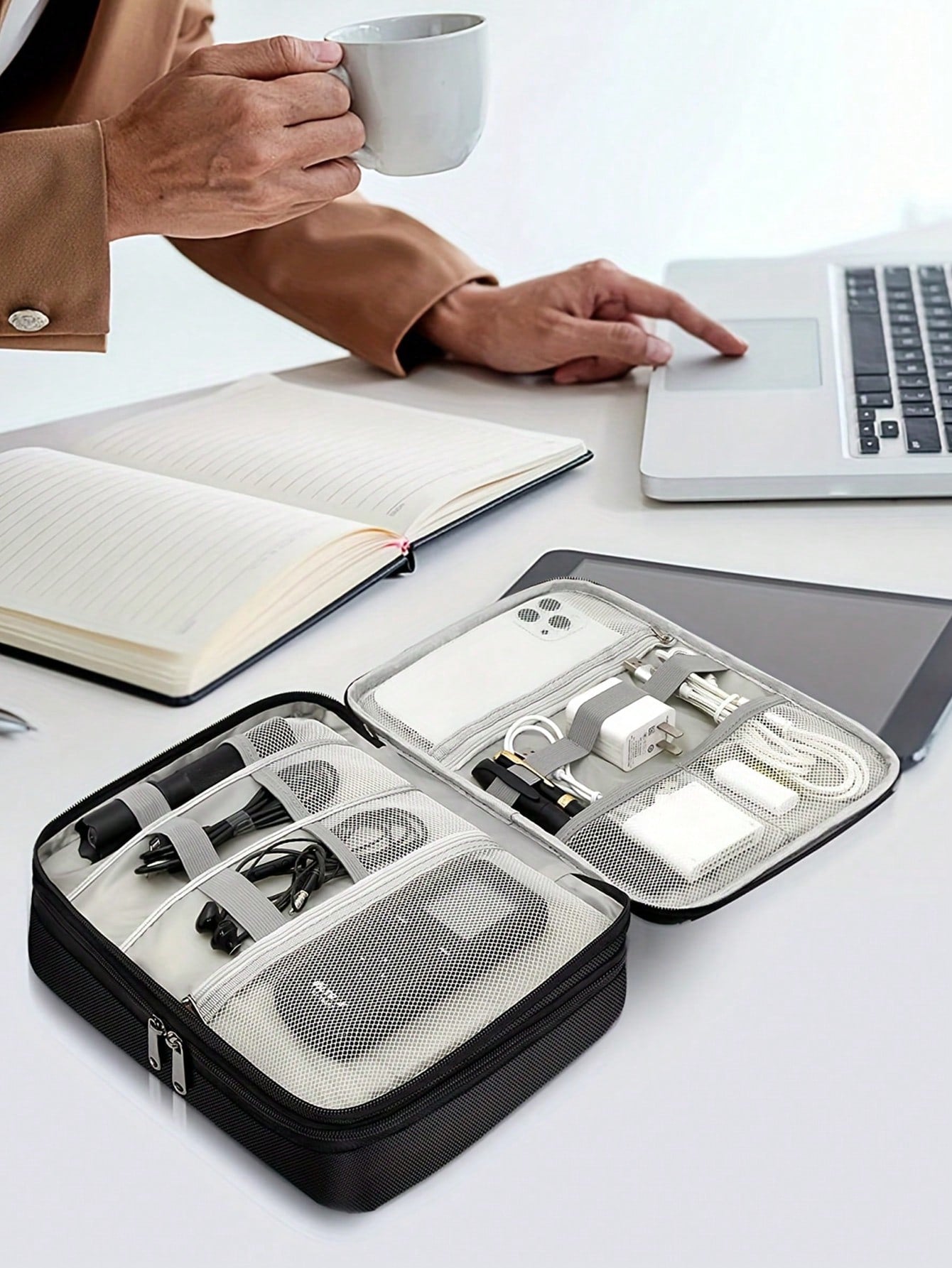 Simple Data Cable Zipper Bag, Portable Travel Organizer, Lightweight Storage Containercharger Case Office Must Haves Digital Bag Cable Camerabag Electronic Data Cable Organizer Storage Power Bank Cove