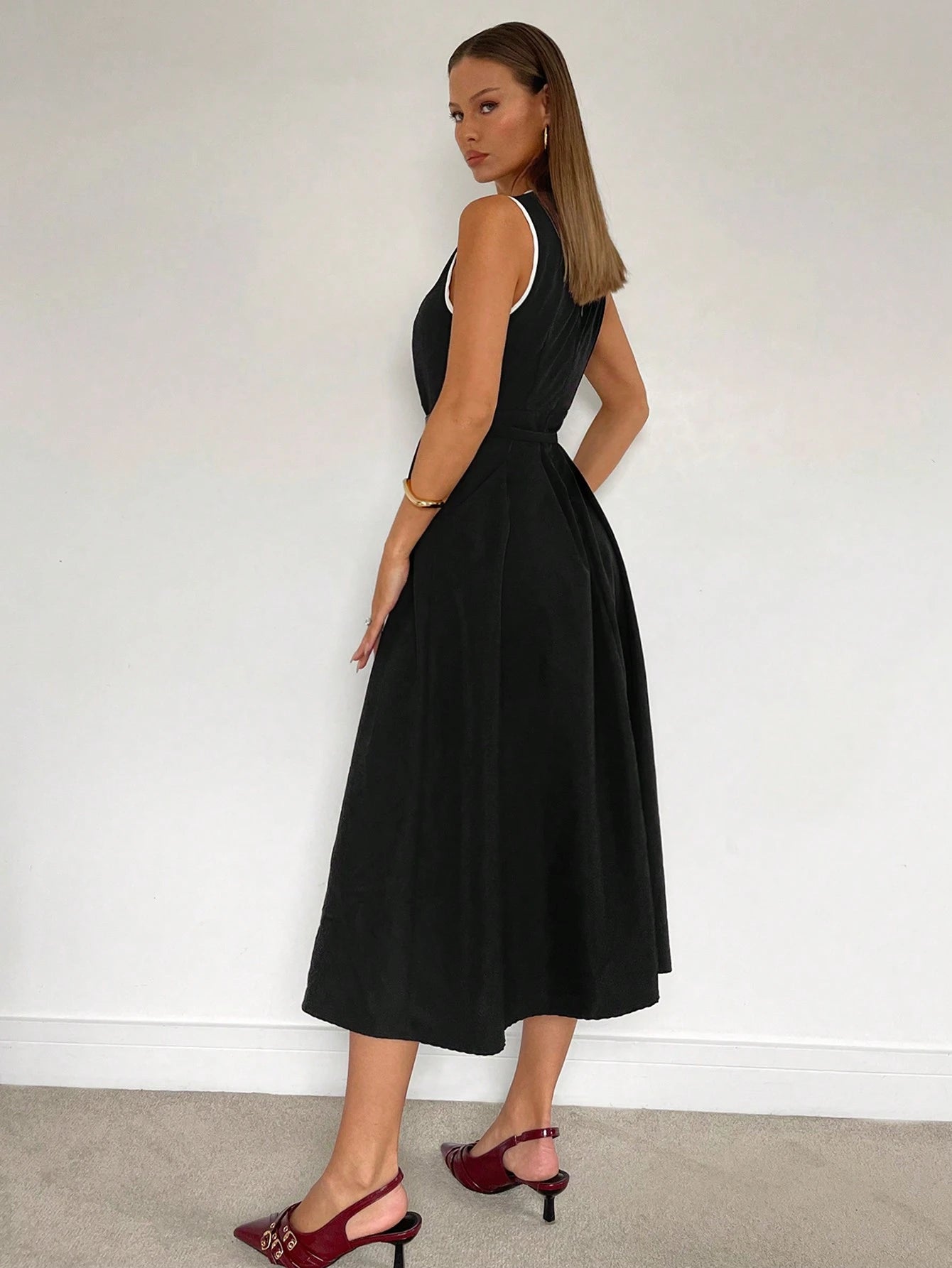 Siren Gaze Solid Color U-Neck Waist A-Hem Dress, Contrasting Trim Dress, Elegant French Women's Dress, Women's Office Date Night/Commuting Wear Summer Casual