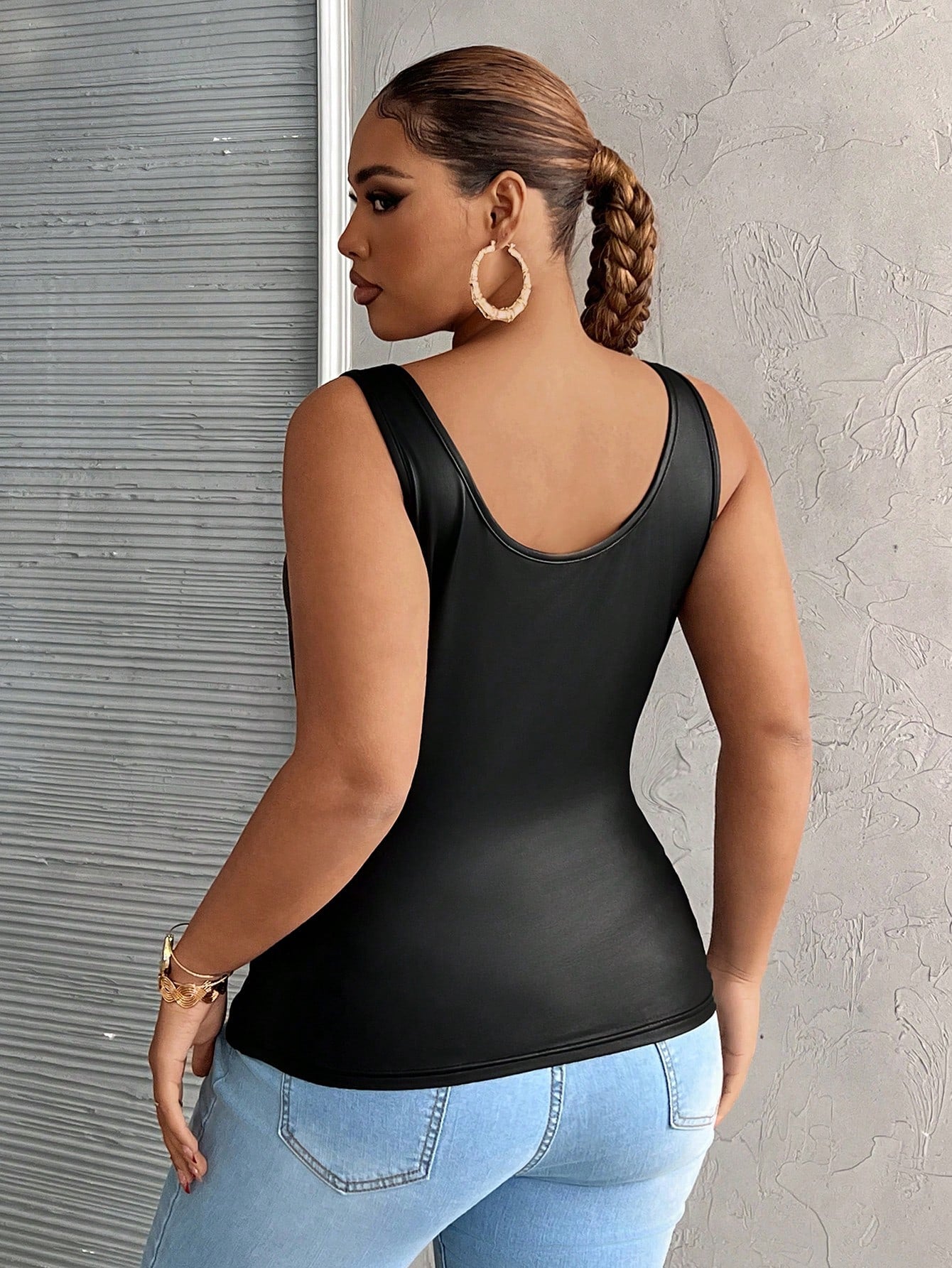 Slaydiva Plus Size Casual Sexy All-Match Black Faux Leather Cami Top With Deep U-Neck And Racerback Date Night Rave Summer