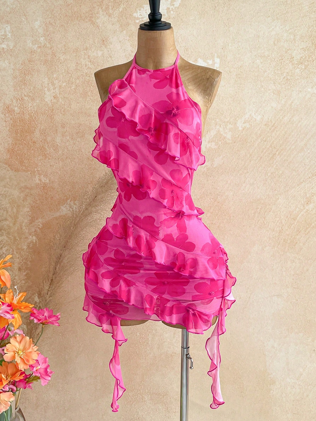 Soleia Women's Pink Floral Ruffle Hem Backless Halter Neck Mini Dress Club Night Summer