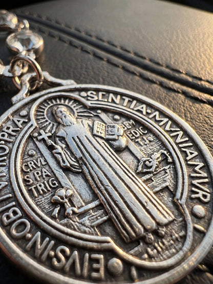 St Benedict Medal Cross Car Charm Blessed Travel Safety Amulet Religious Protective Car Interior Hanging Ornament Auto Steering Wheel Decor Handbag Charm For Women Perfect Christmas Thanksgiving New C