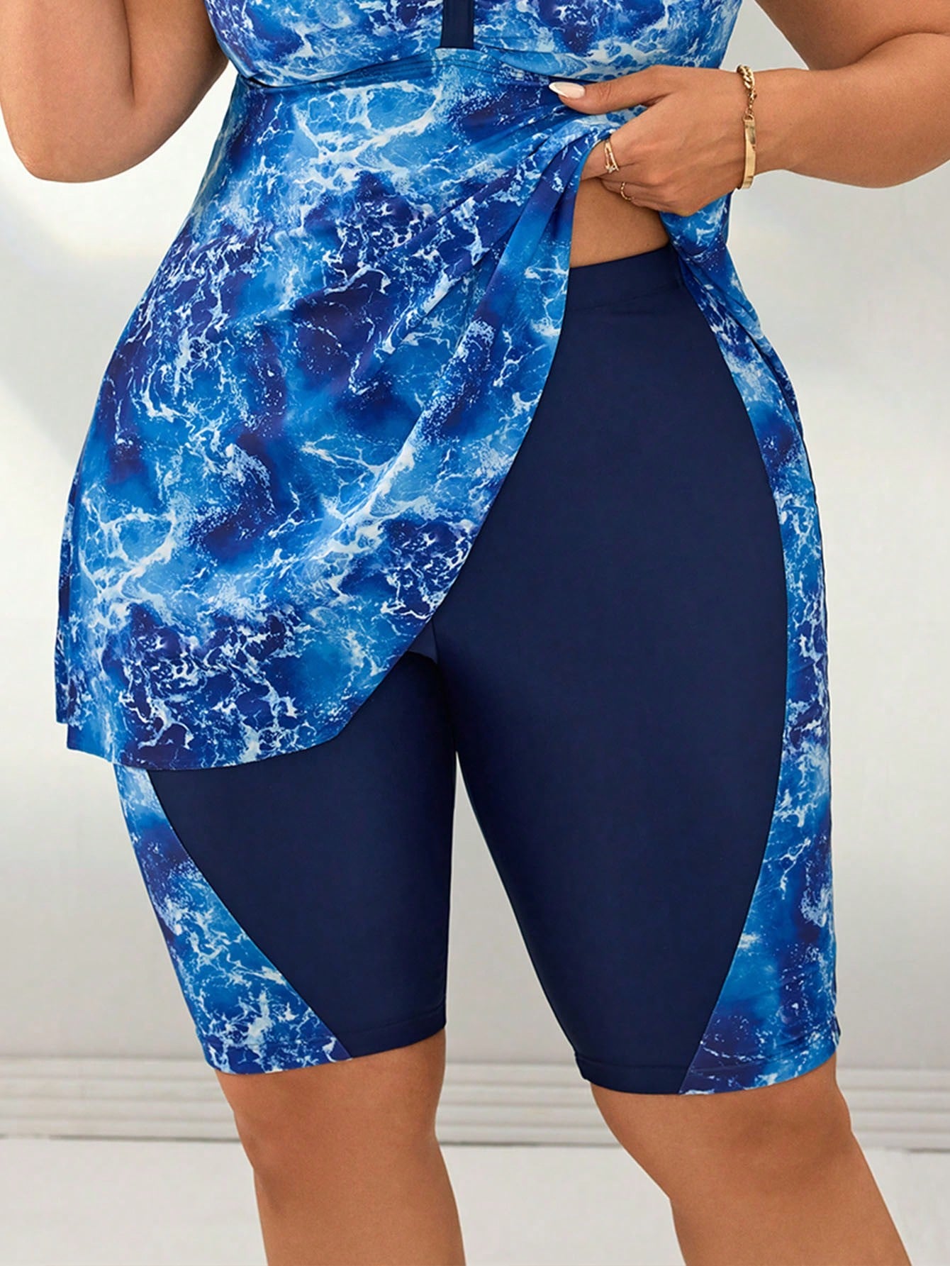 Swim Lushoire Plus Size Women's Printed Splice Mid-Thigh Length Swim Shorts, Beach Party Holiday Swimwear For Summer Beach Vacation