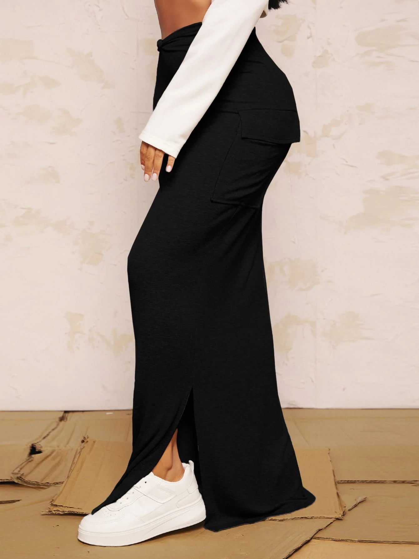 SXY Ruched Flap Pocket Split Hem Skirt