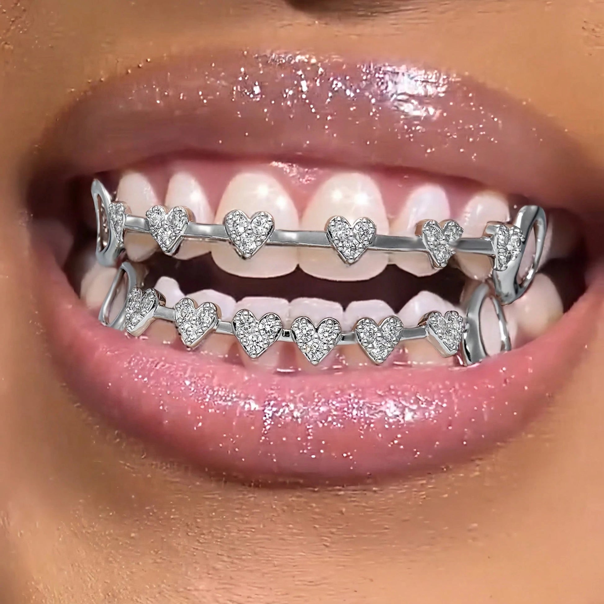 THATBOY 2pcs Love Connection Side Hollowed-Out Grillz Copper Inset 5A Zirconia Hip Hop Jewelry Grillz Cool Pop Party Gift Lady Grillz