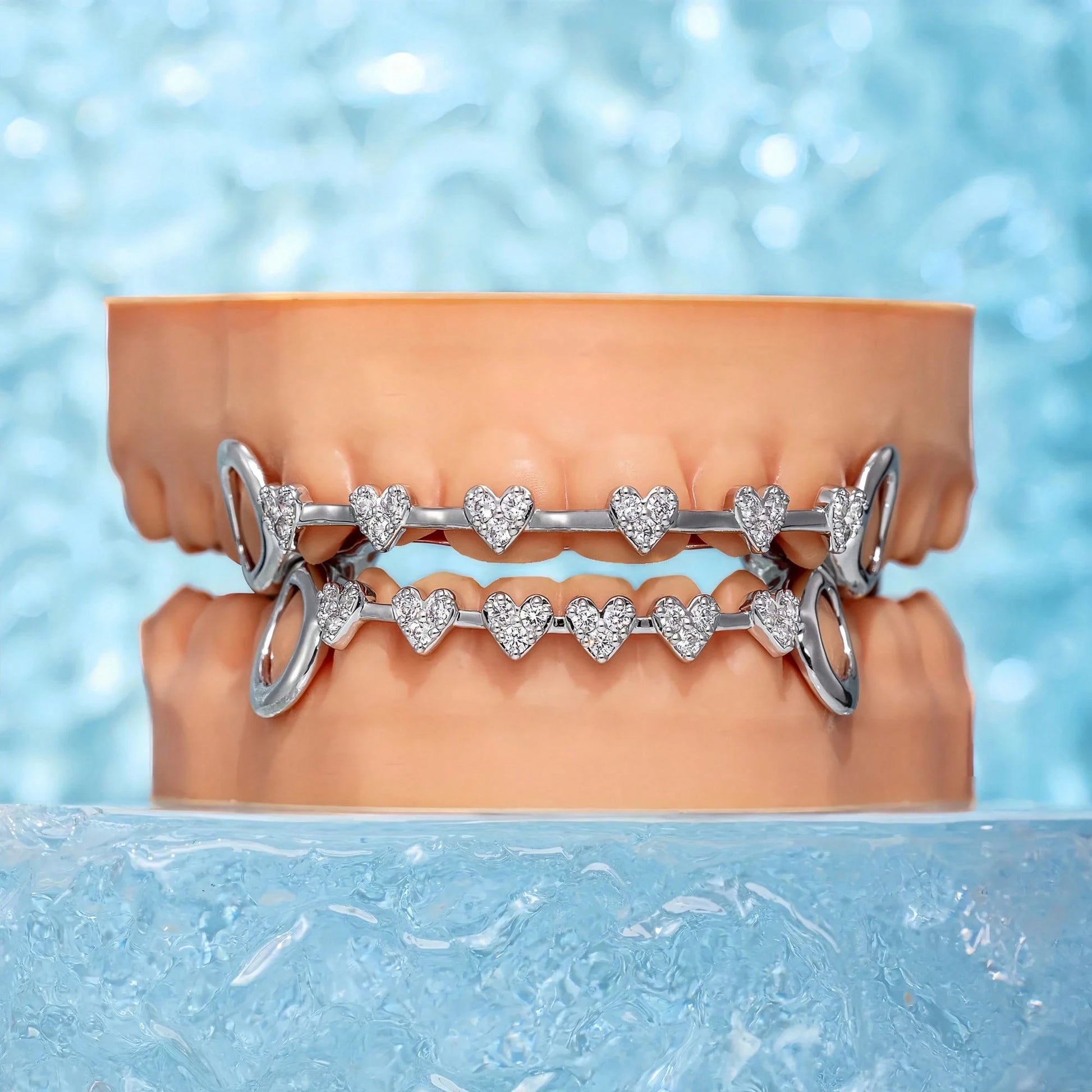 THATBOY 2pcs Love Connection Side Hollowed-Out Grillz Copper Inset 5A Zirconia Hip Hop Jewelry Grillz Cool Pop Party Gift Lady Grillz