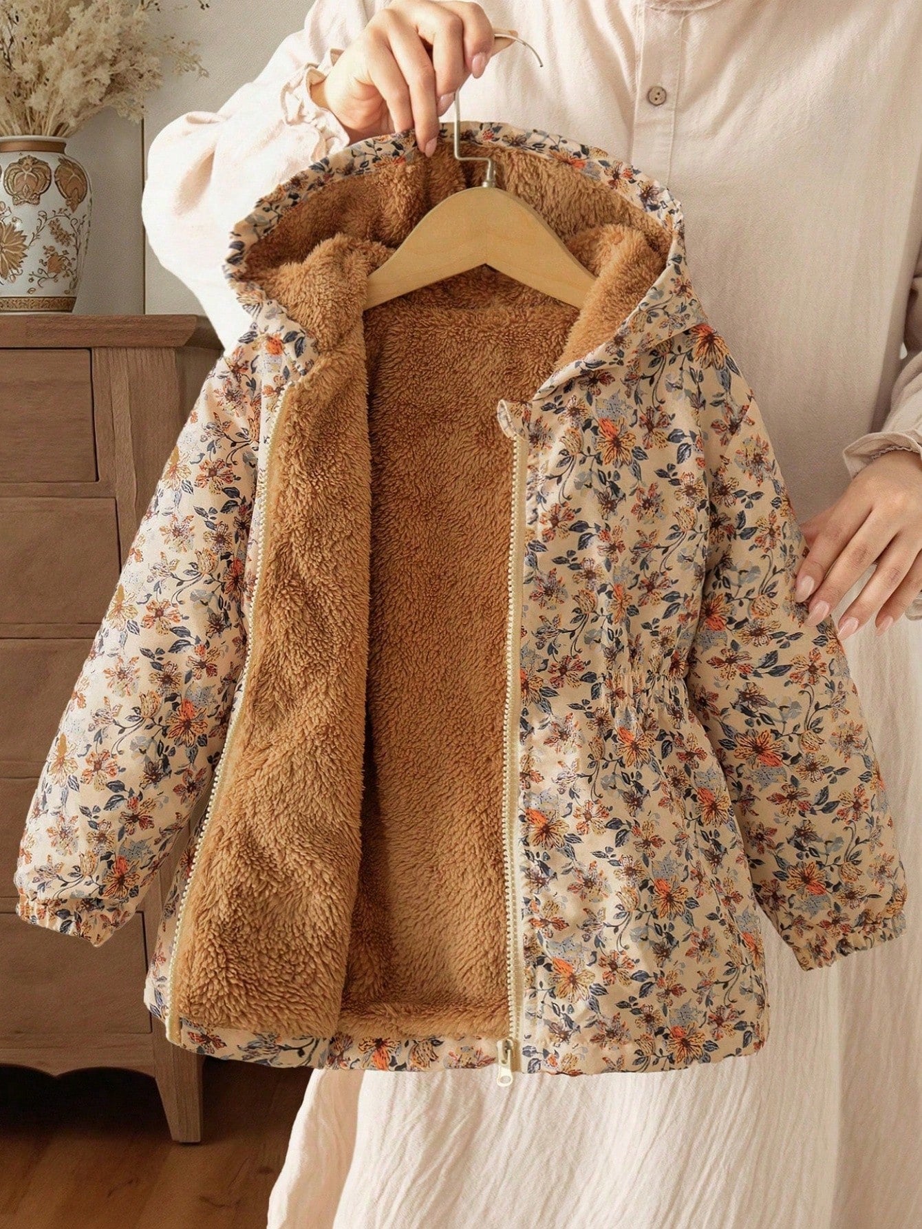 Tween Girls Brown Long Sleeve Casual Fashion Classic Woven Fabric Floral Pattern Hooded Long Zip Up Waist-Cinching Jacket With Contrast Color